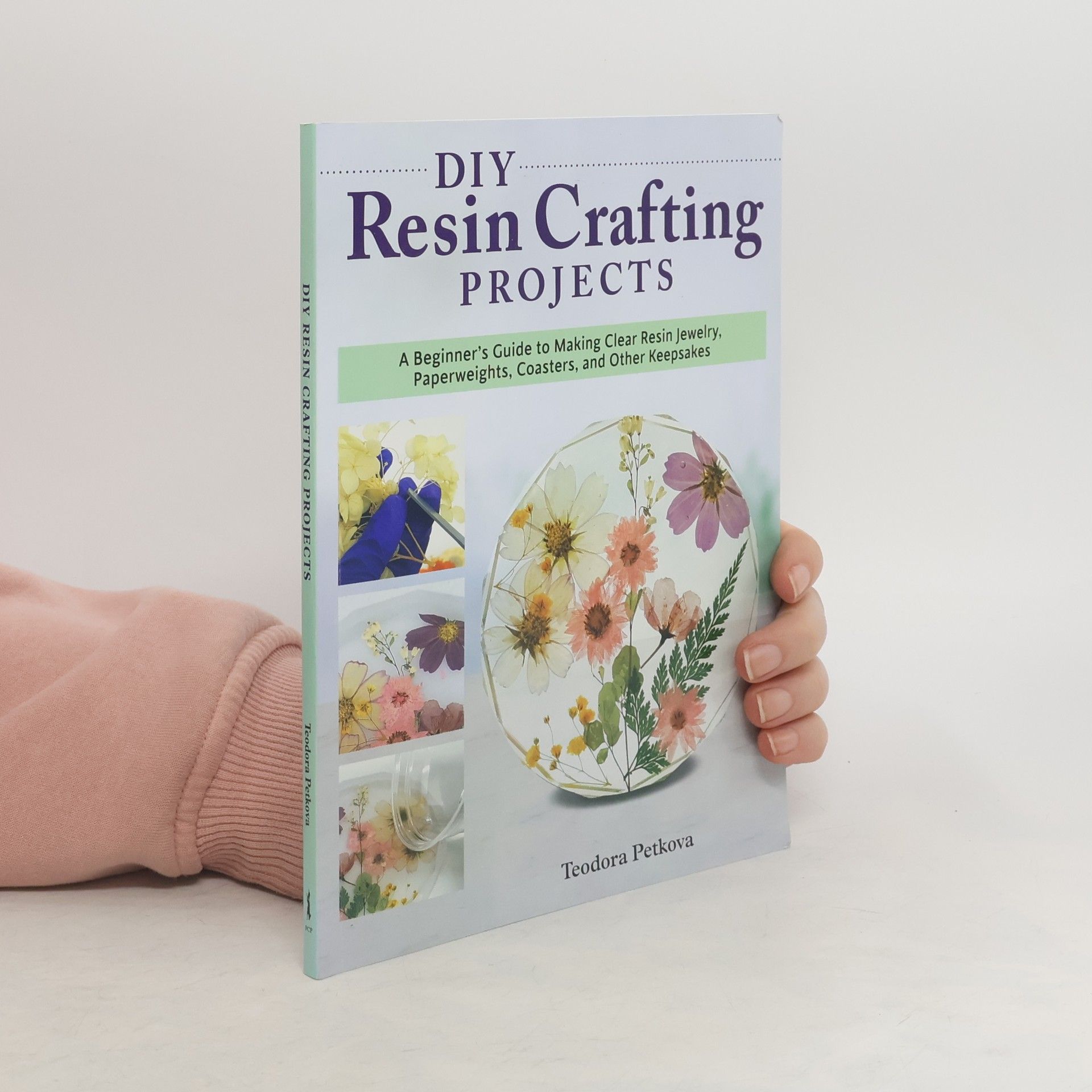 Teodora Petkova DIY Resin Crafting Projects