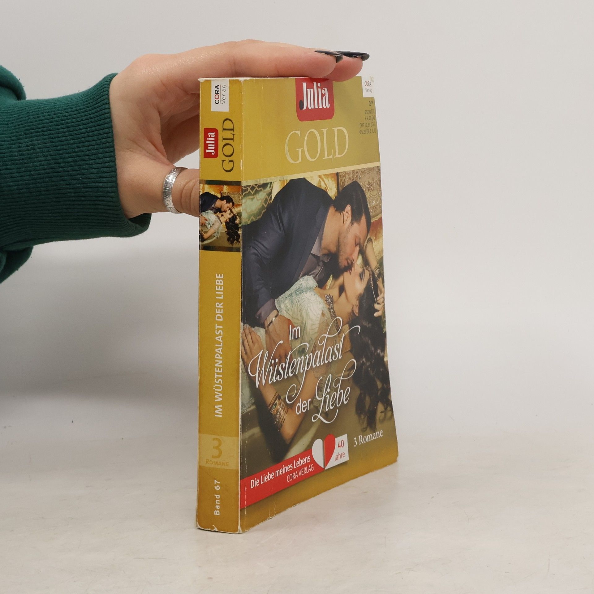 kolektiv Julia Gold 67. Im Wüstenpalast der Liebe