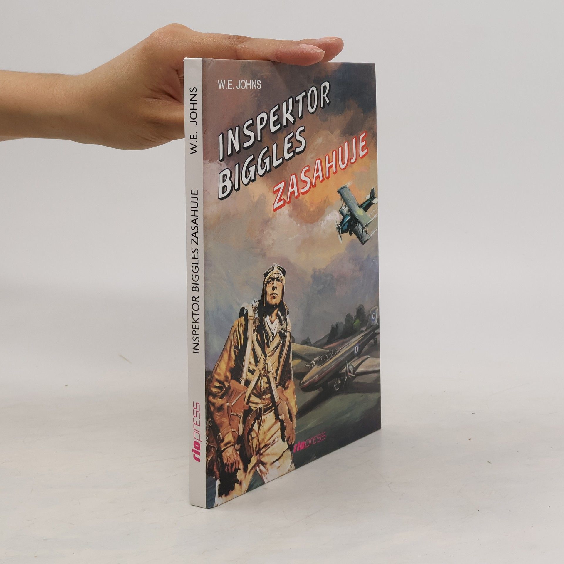 W. E. Johns Inspektor Biggles zasahuje
