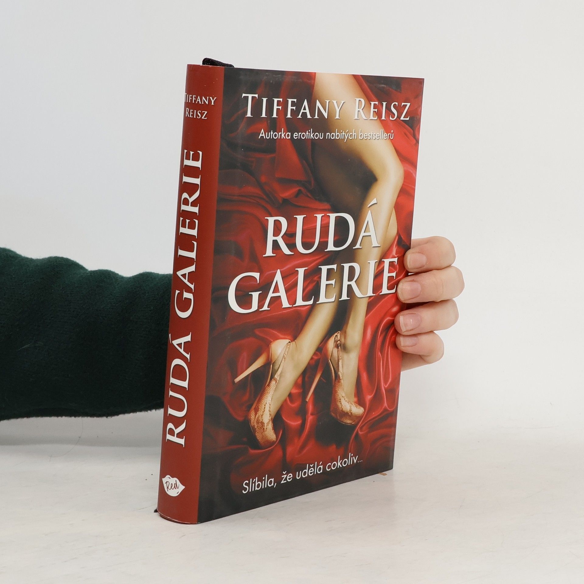 Tiffany Reisz Rudá galerie