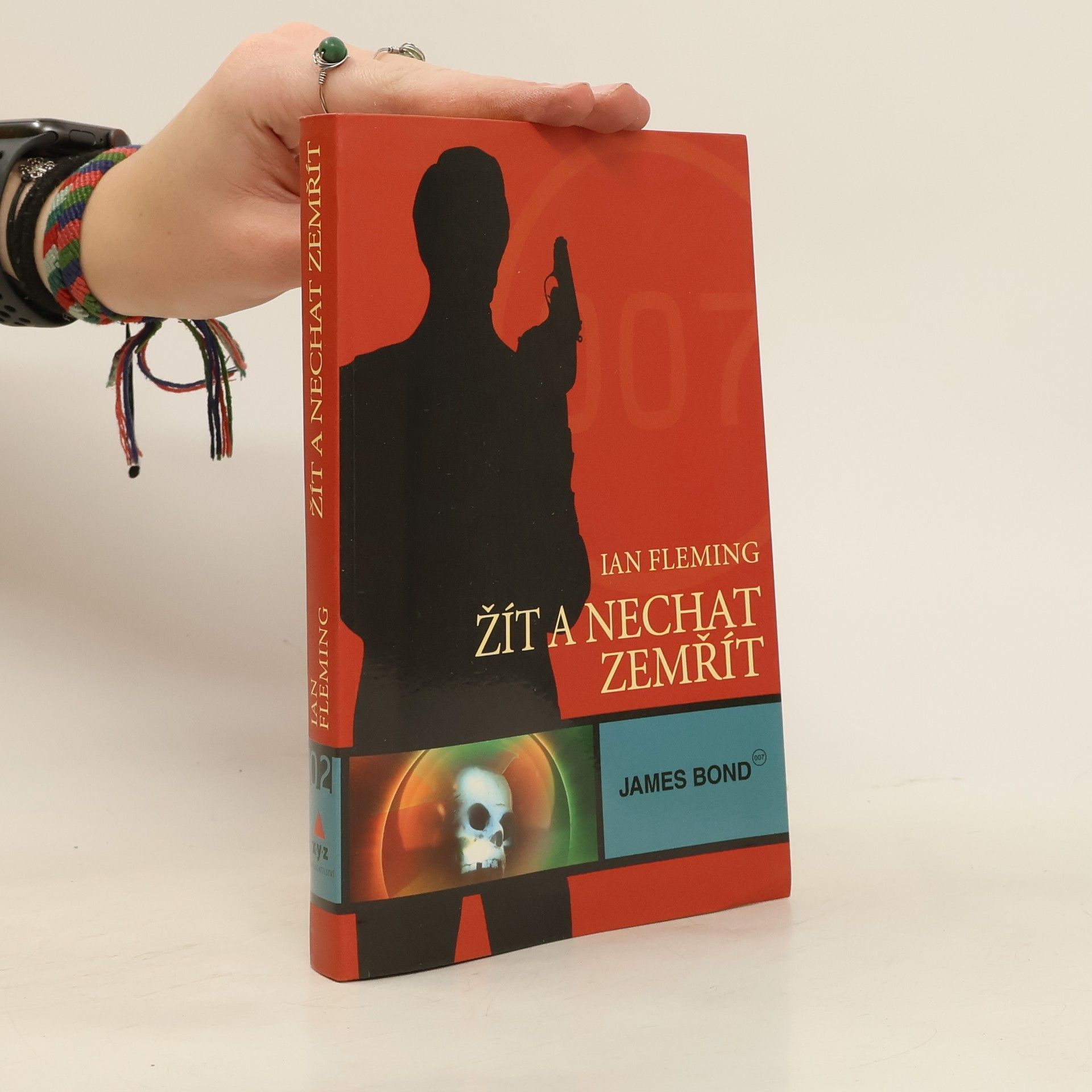 Ian Fleming Žít a nechat zemřít: James Bond 007