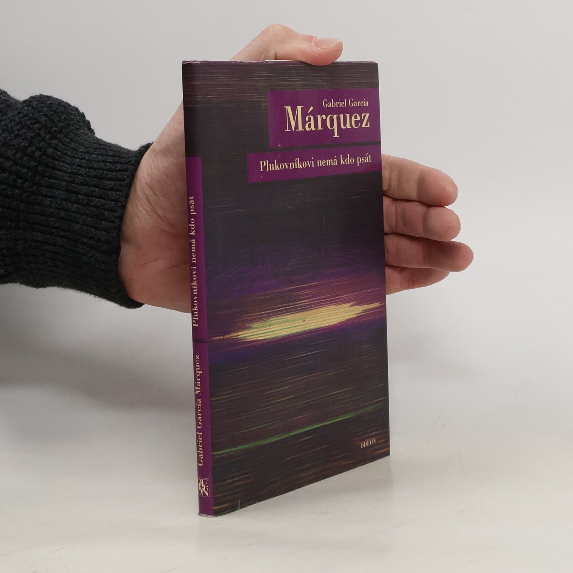 Gabriel García Márquez Plukovníkovi nemá kdo psát