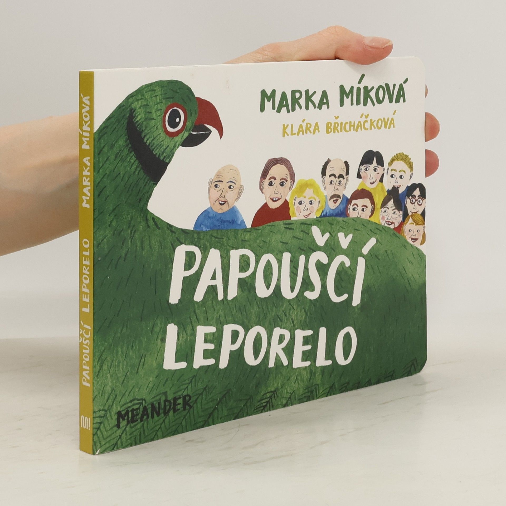 Klára Břicháčková Papouščí leporelo