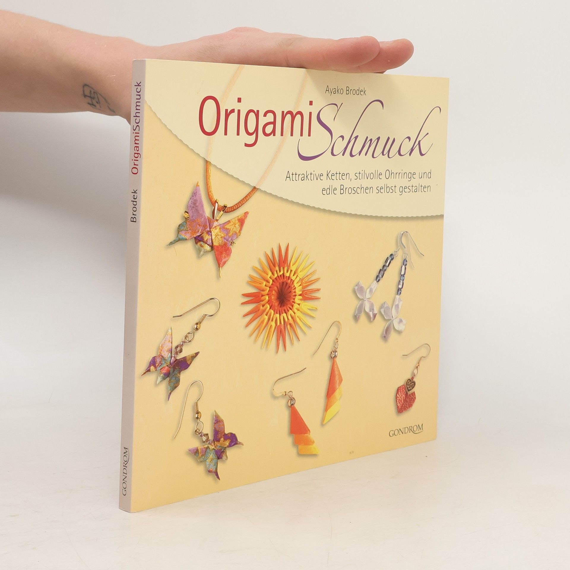 Ayako Brodek Origami-Schmuck