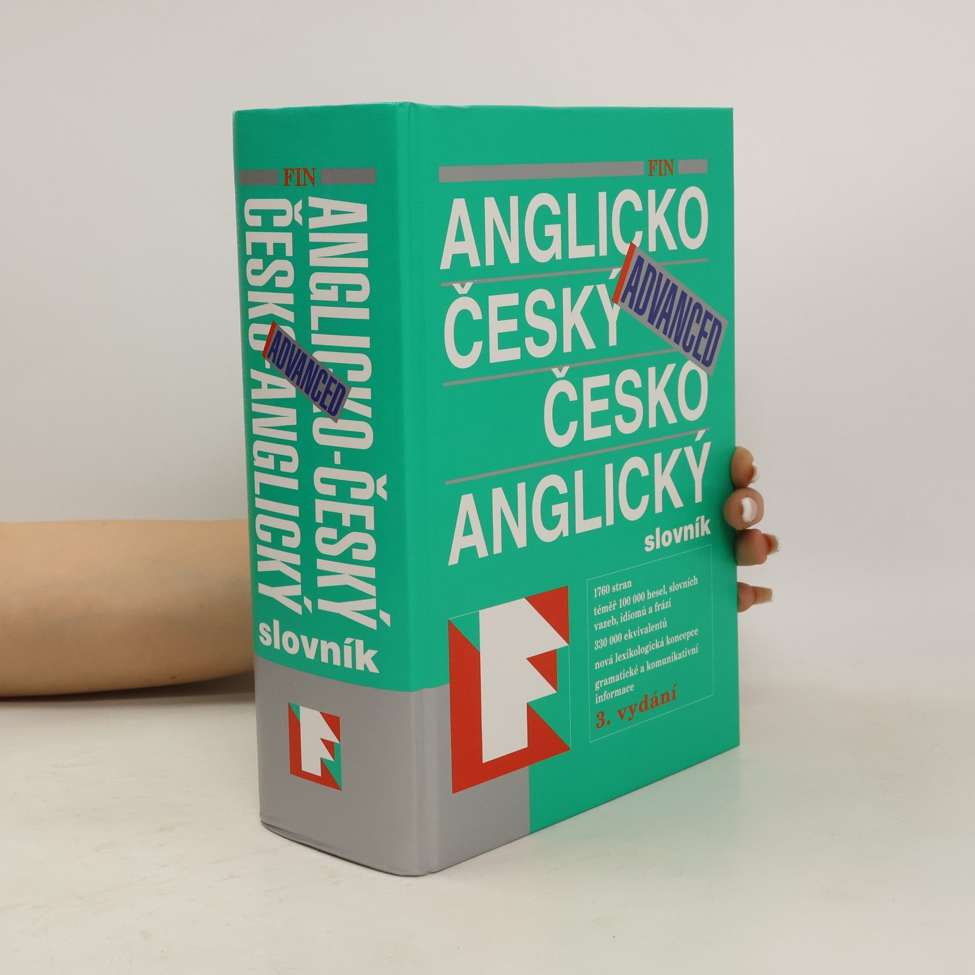 Bruce Collyah Anglicko-český, česko-anglický slovník = English-Czech, Czech-English dictionary. Advanced. 3. vydání