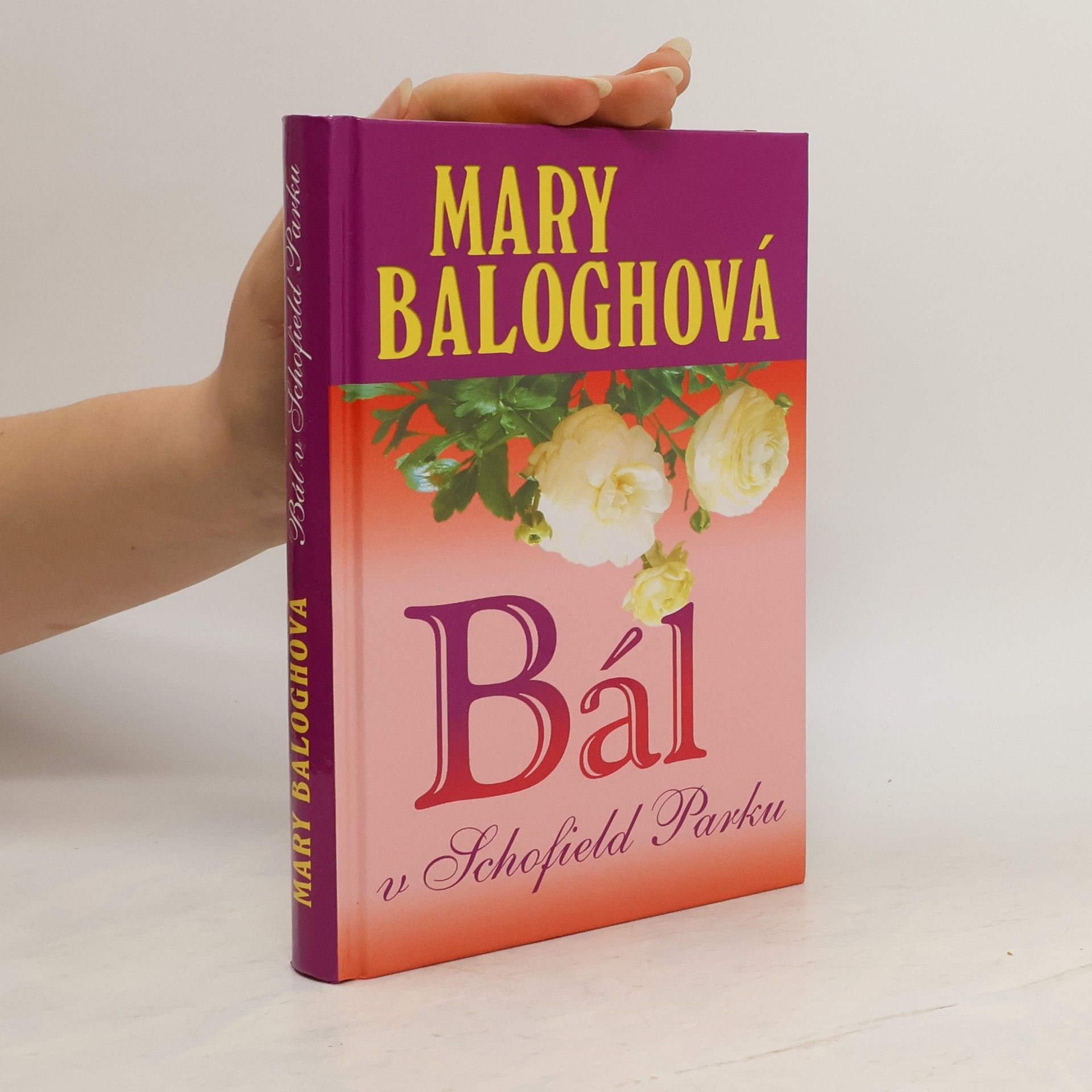 Mary Balogh Bál v Schofield Parku