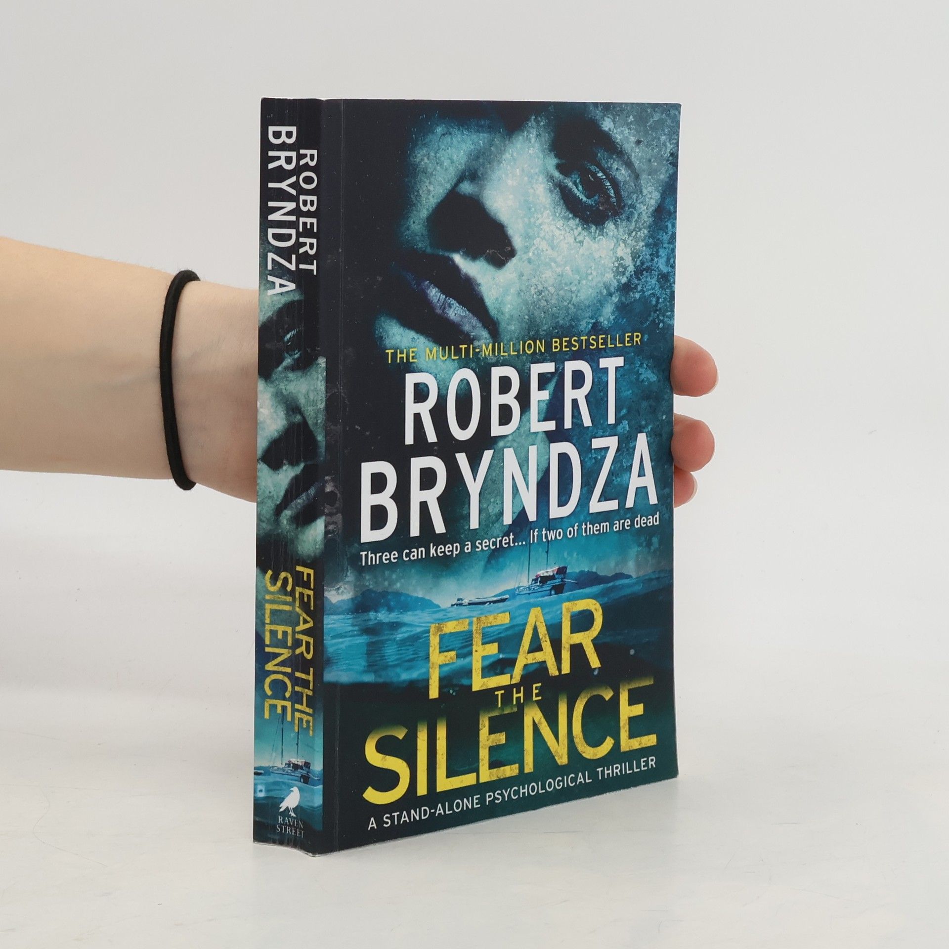 Robert Bryndza Fear The Silence