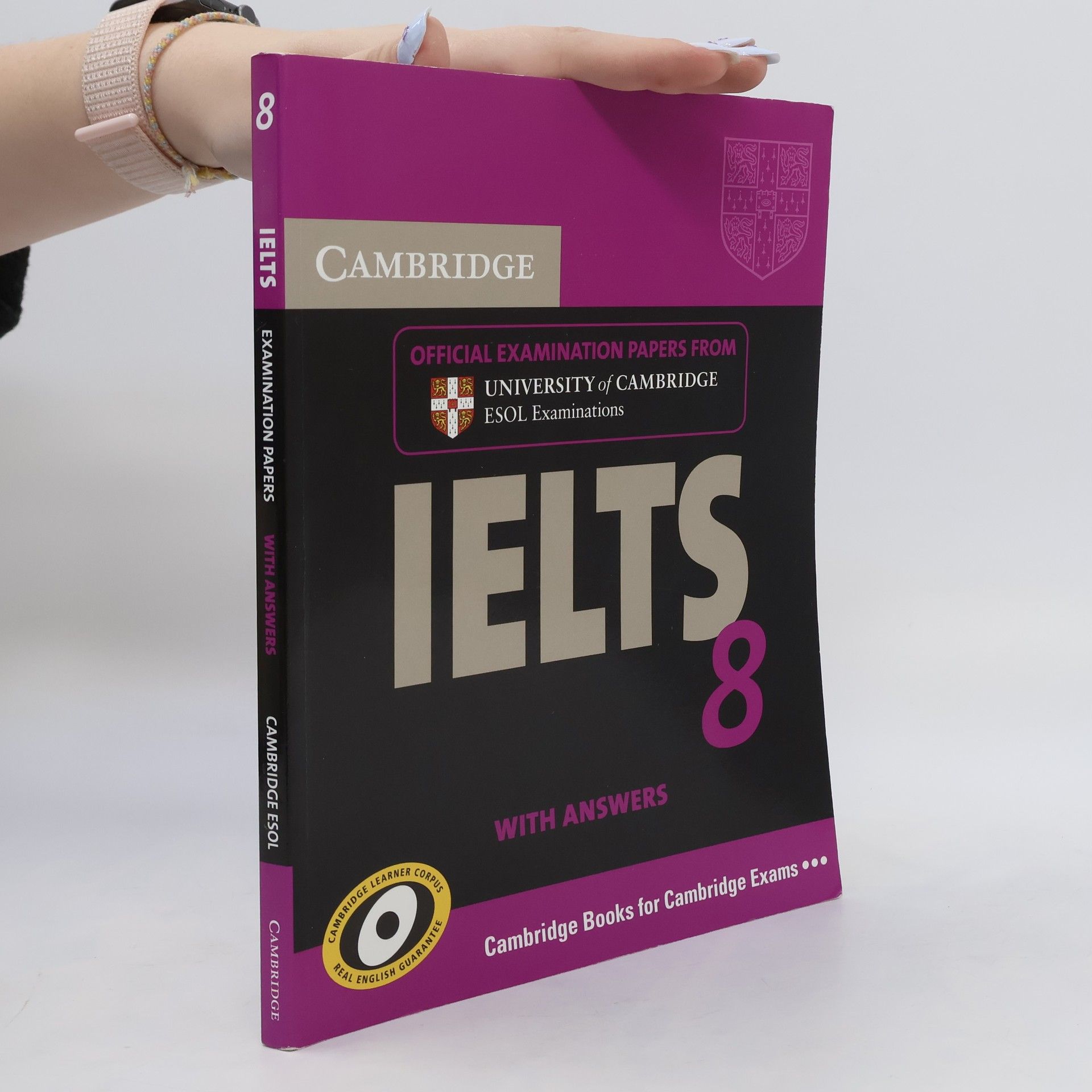 Collectif d'auteurs Cambridge IELTS 8 with answers