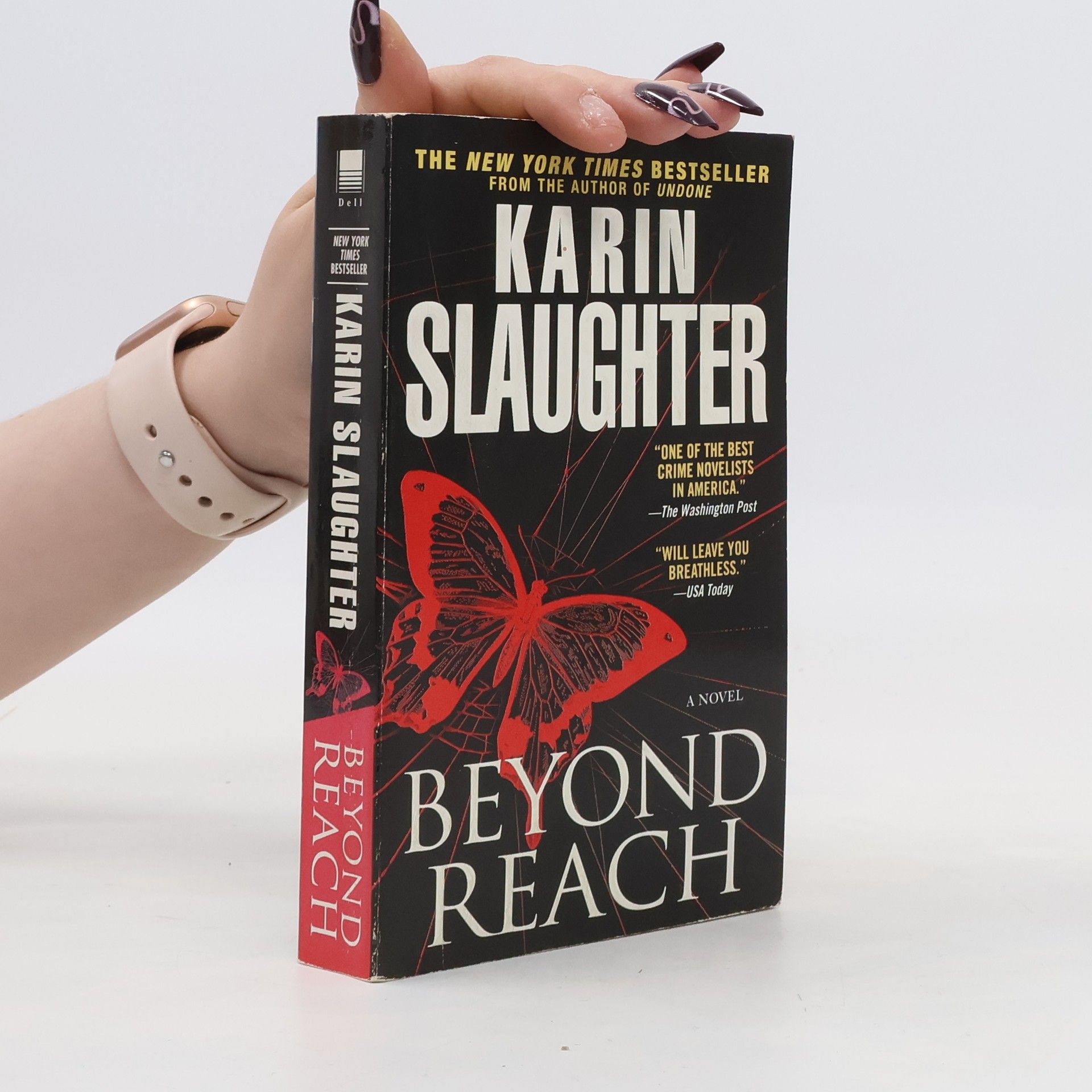 Karin Slaughter Beyond Reach. Zerstört, englische Ausgabe