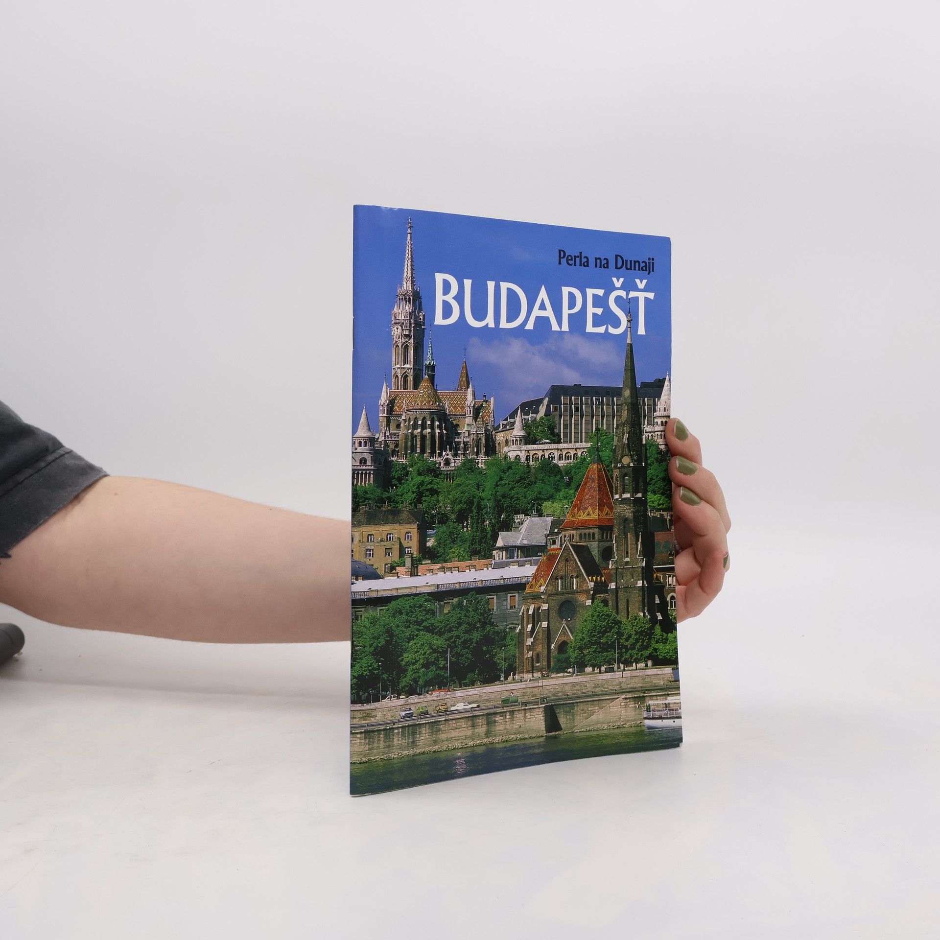 kolektiv Budapešť. Perla na Dunaji