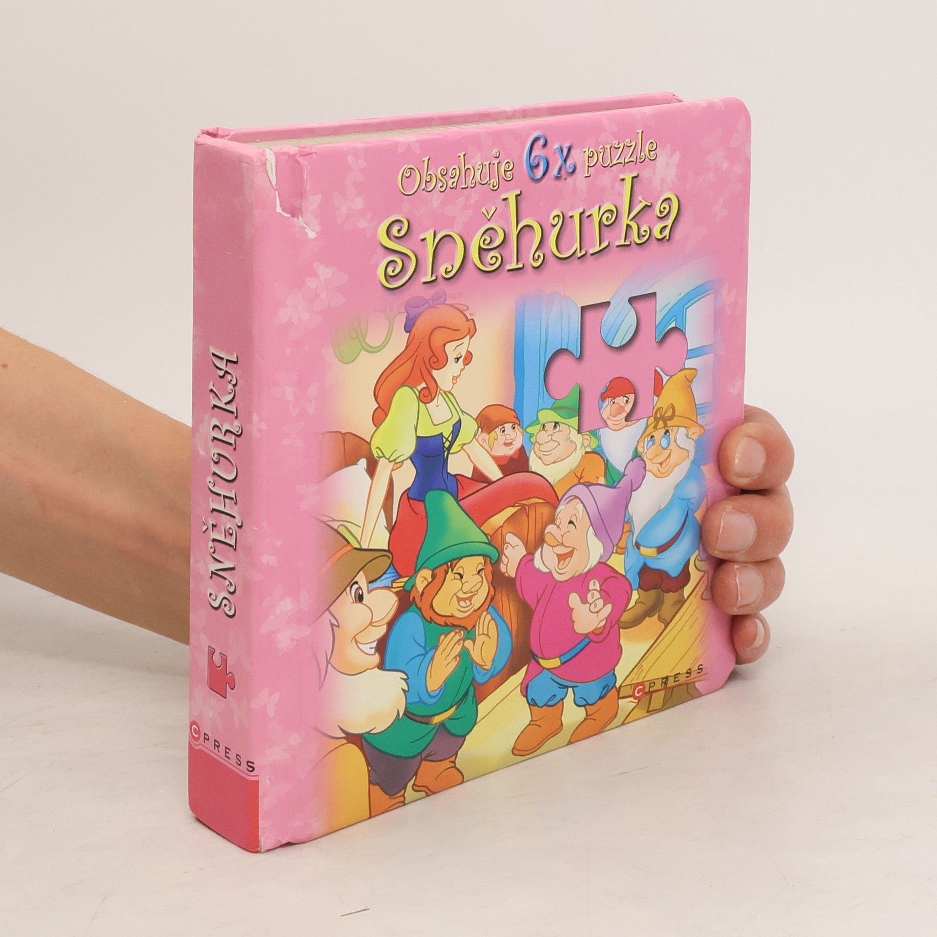 Collectif d'auteurs Sněhurka