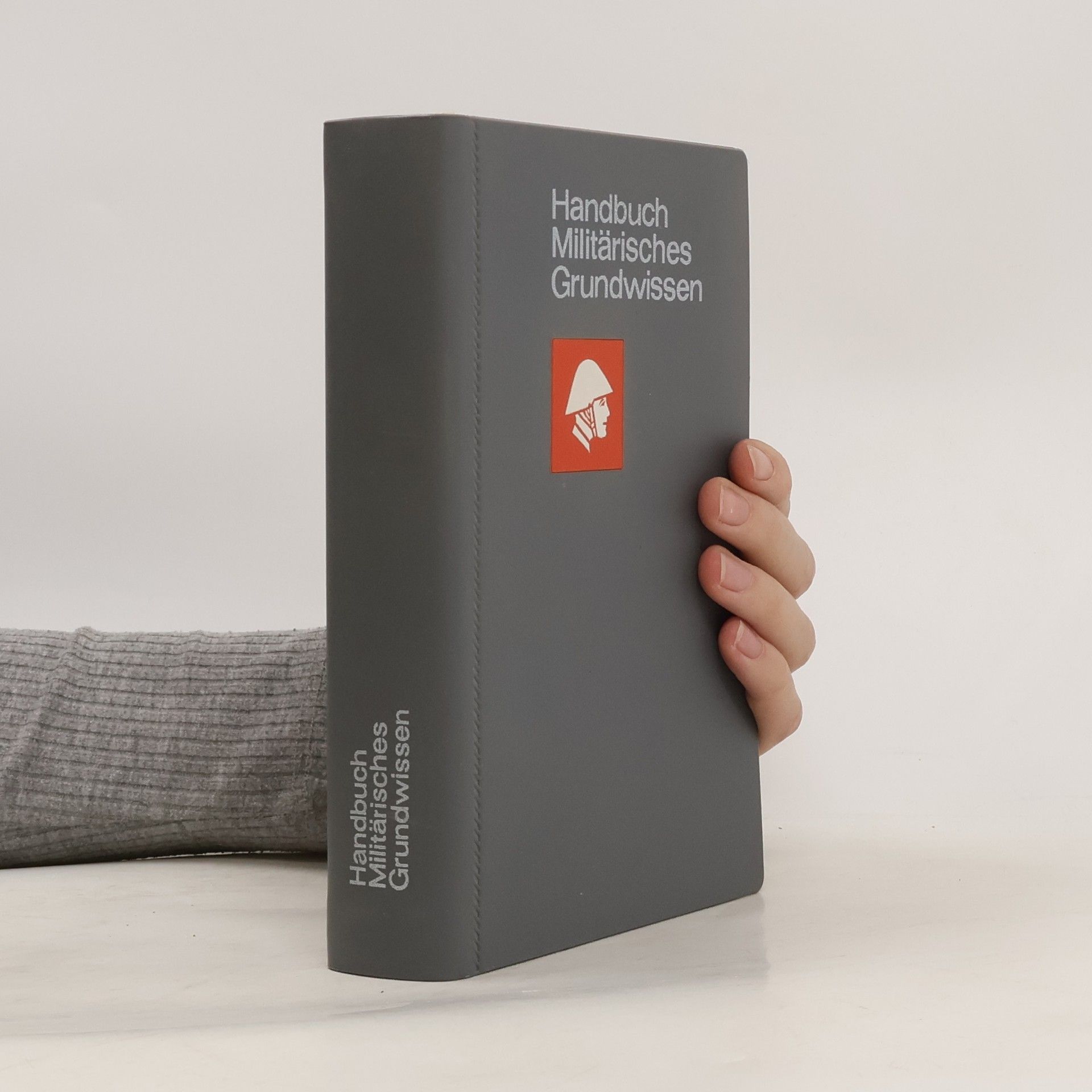 Collectif d'auteurs Handbuch militärisches Grundwissen