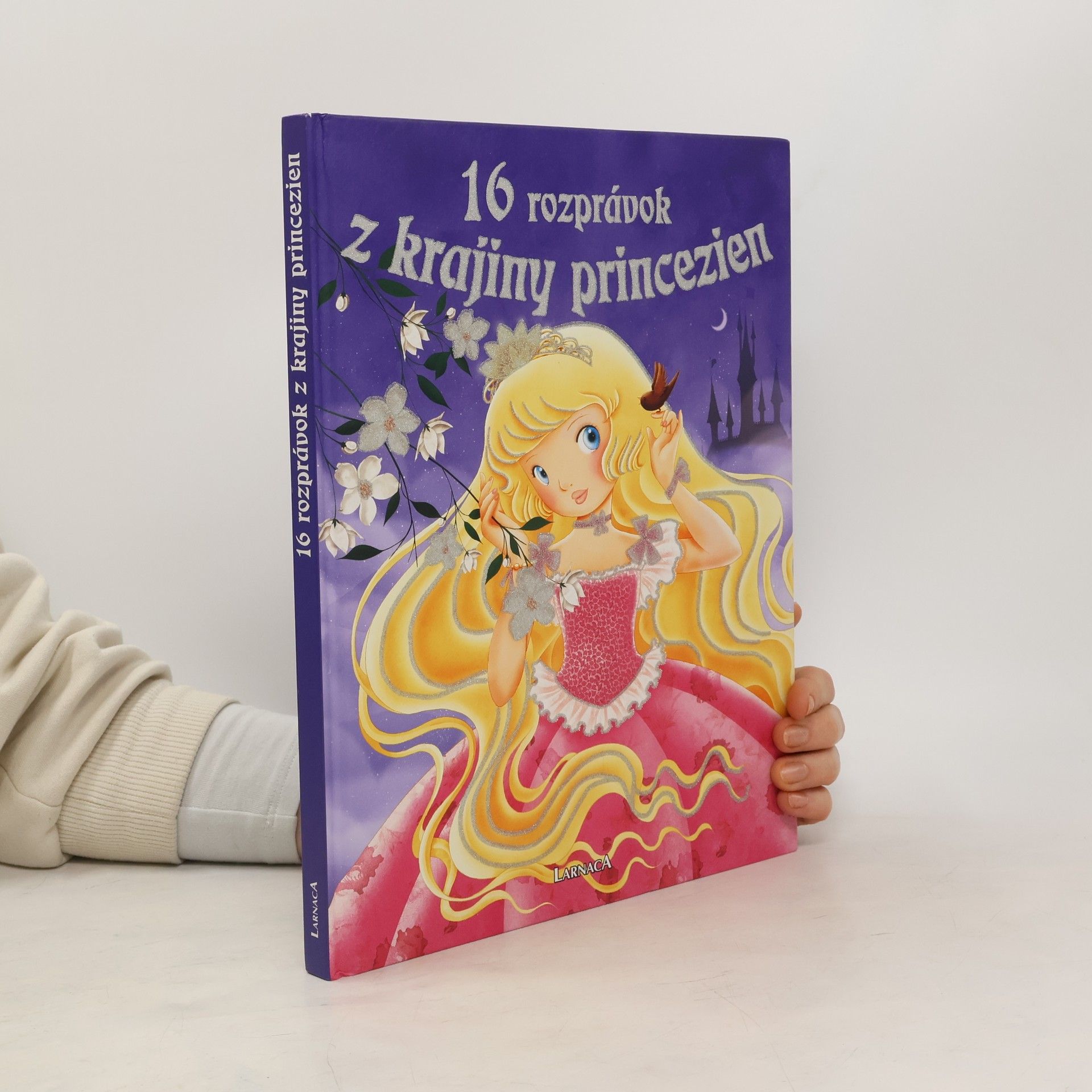 Lenia Major 16 rozprávok z krajiny princezien