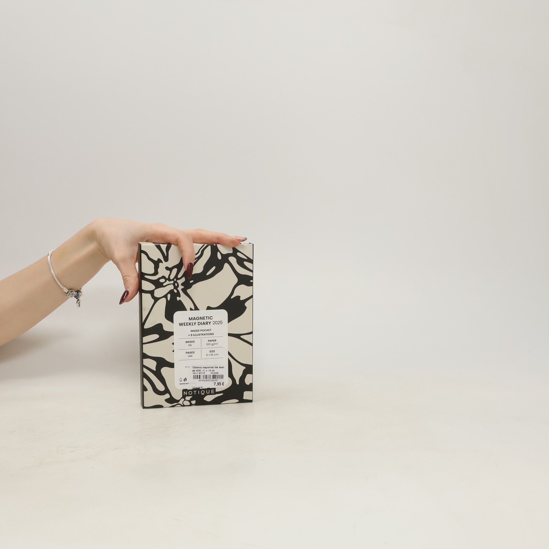 AA.VV. Magnetic Weekly Diary 2025