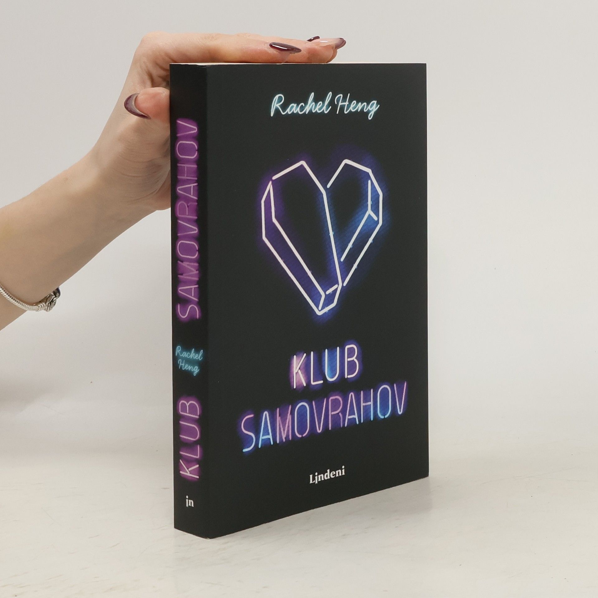 Rachel Heng Klub samovrahov