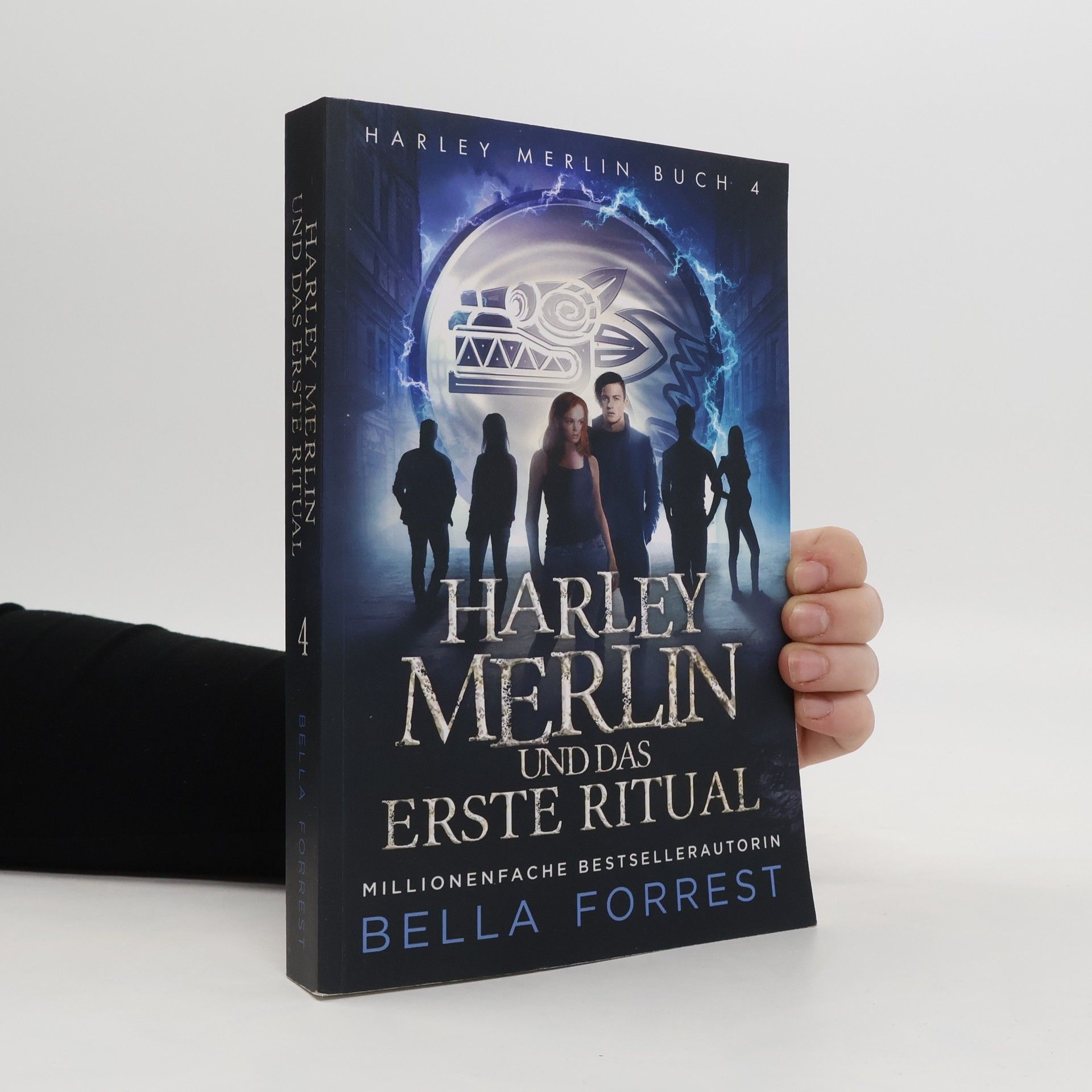 Bella Forrest Harley Merlin und das Erste Ritual 4