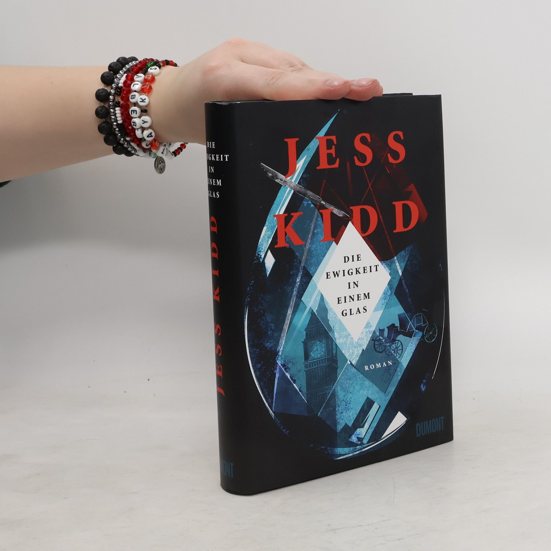 Jess Kidd Die Ewigkeit in einem Glas