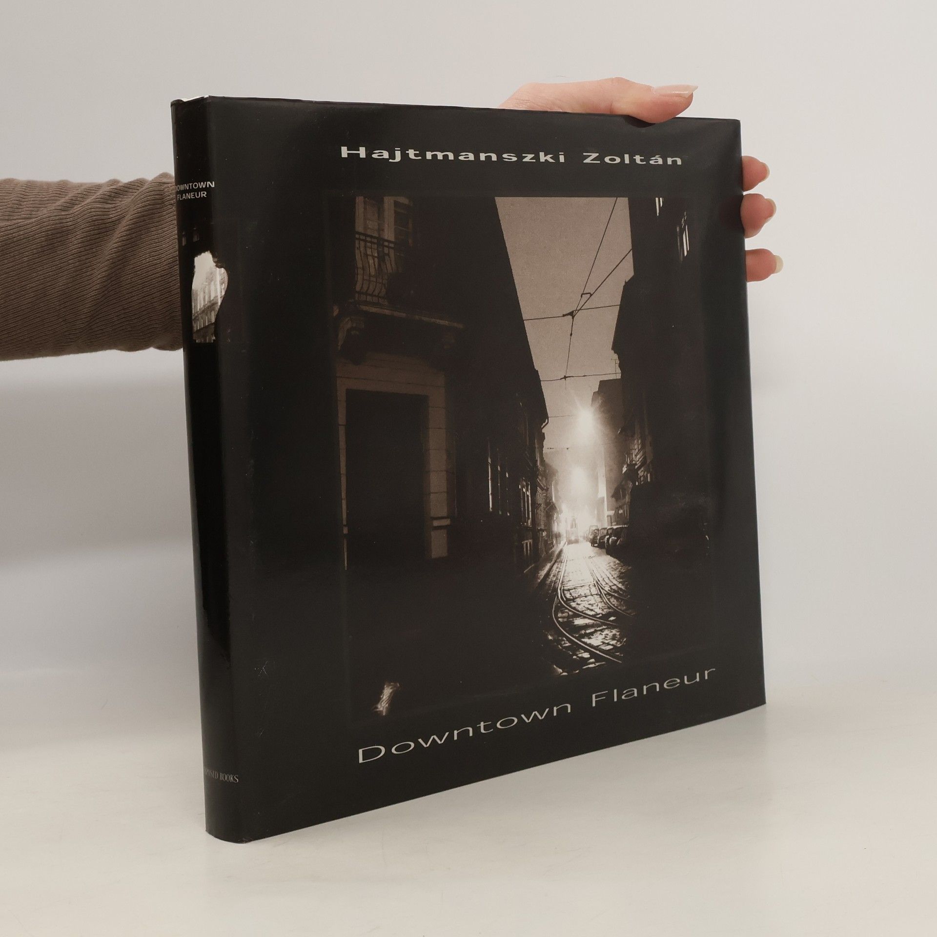 Zoltán Hajtmanszki  Downtown Flaneur
