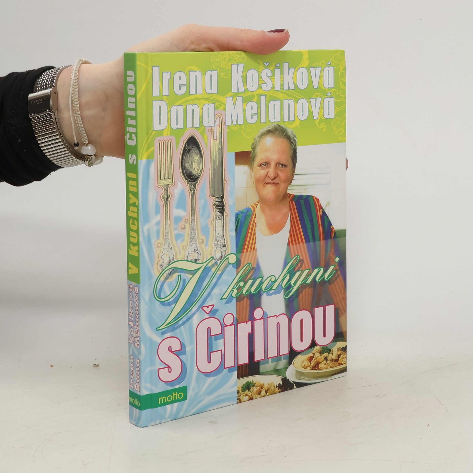 Irena Košíková V kuchyni s Čirinou