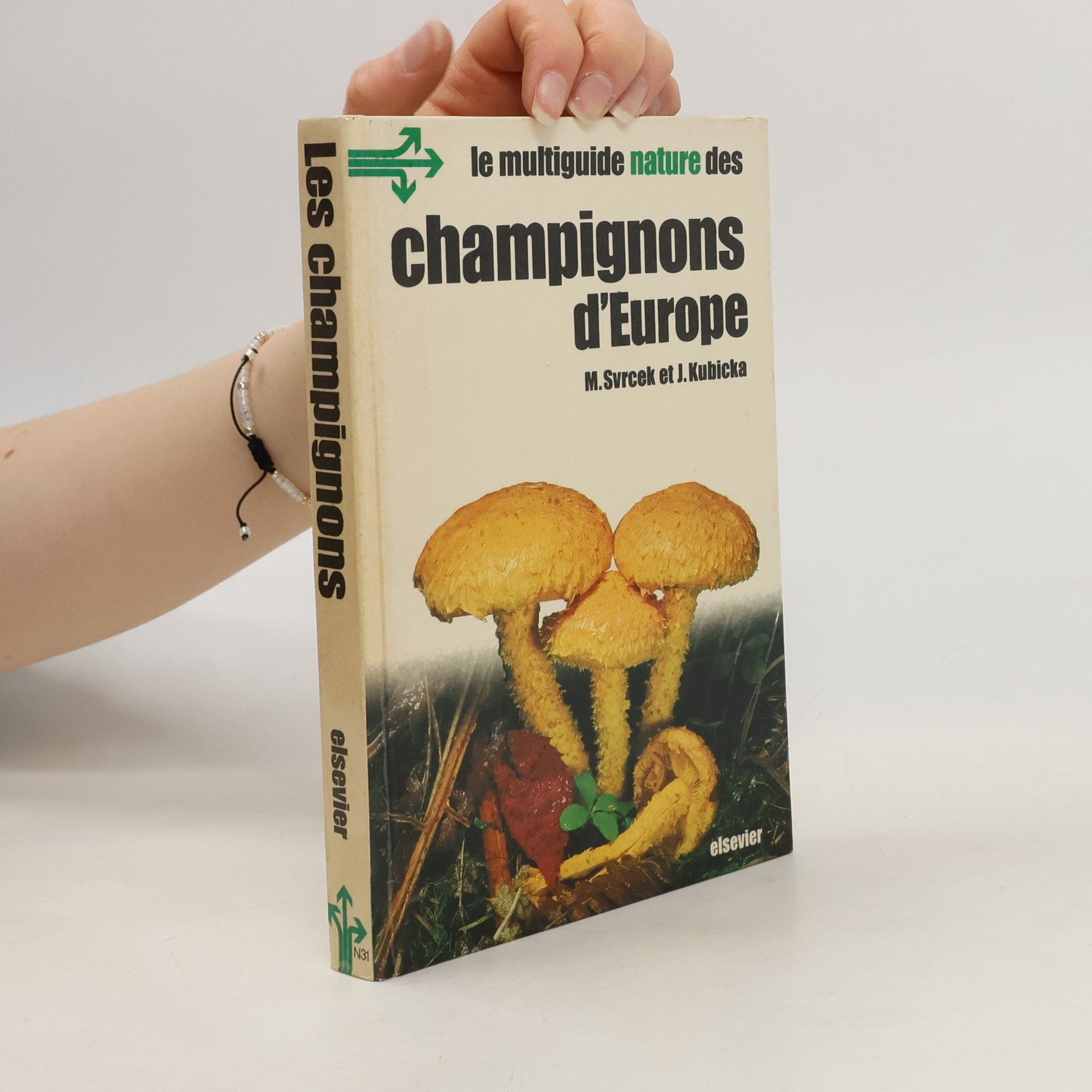 M. Svrček Le multiguide nature des champignons d'Europe