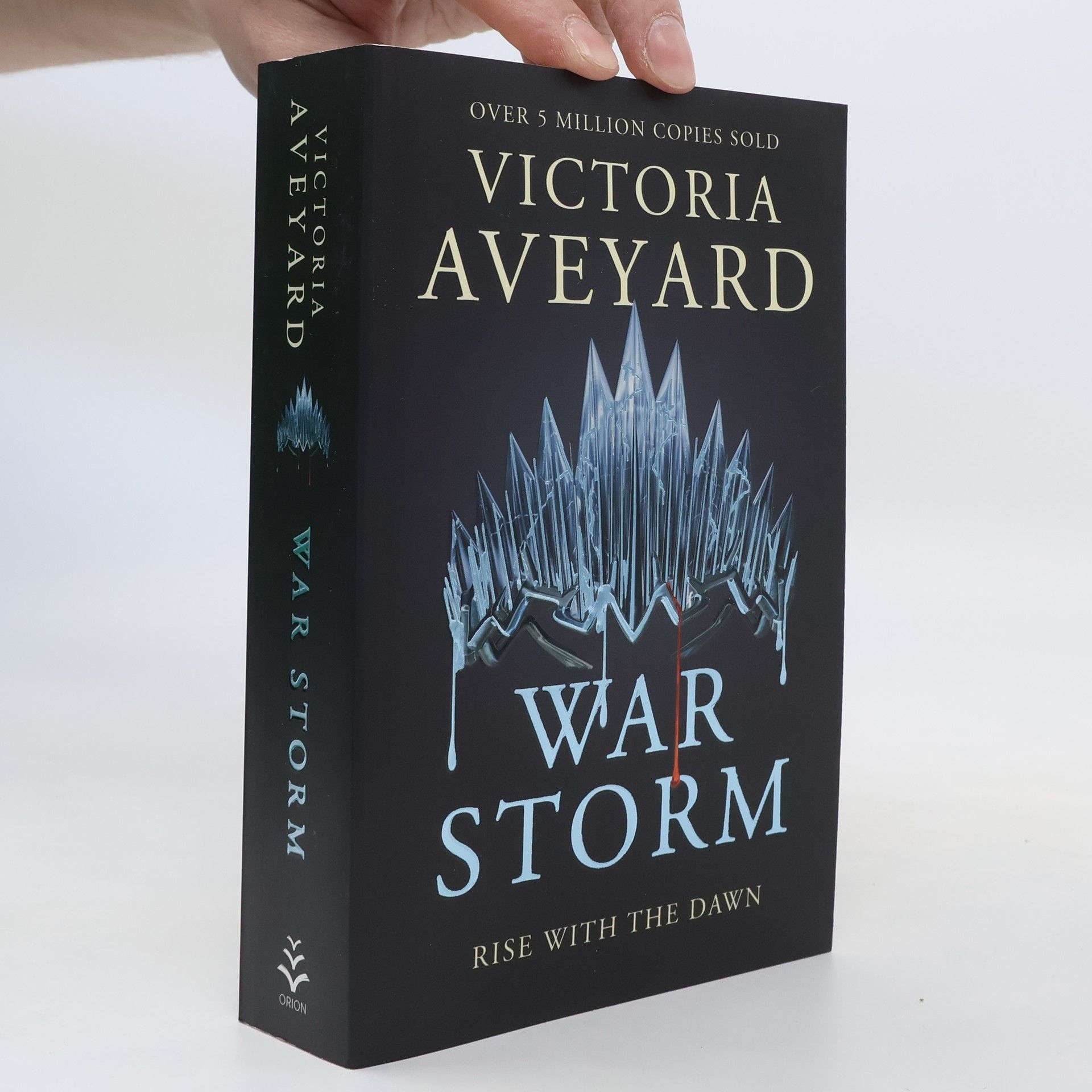 Victoria Aveyard War Storm