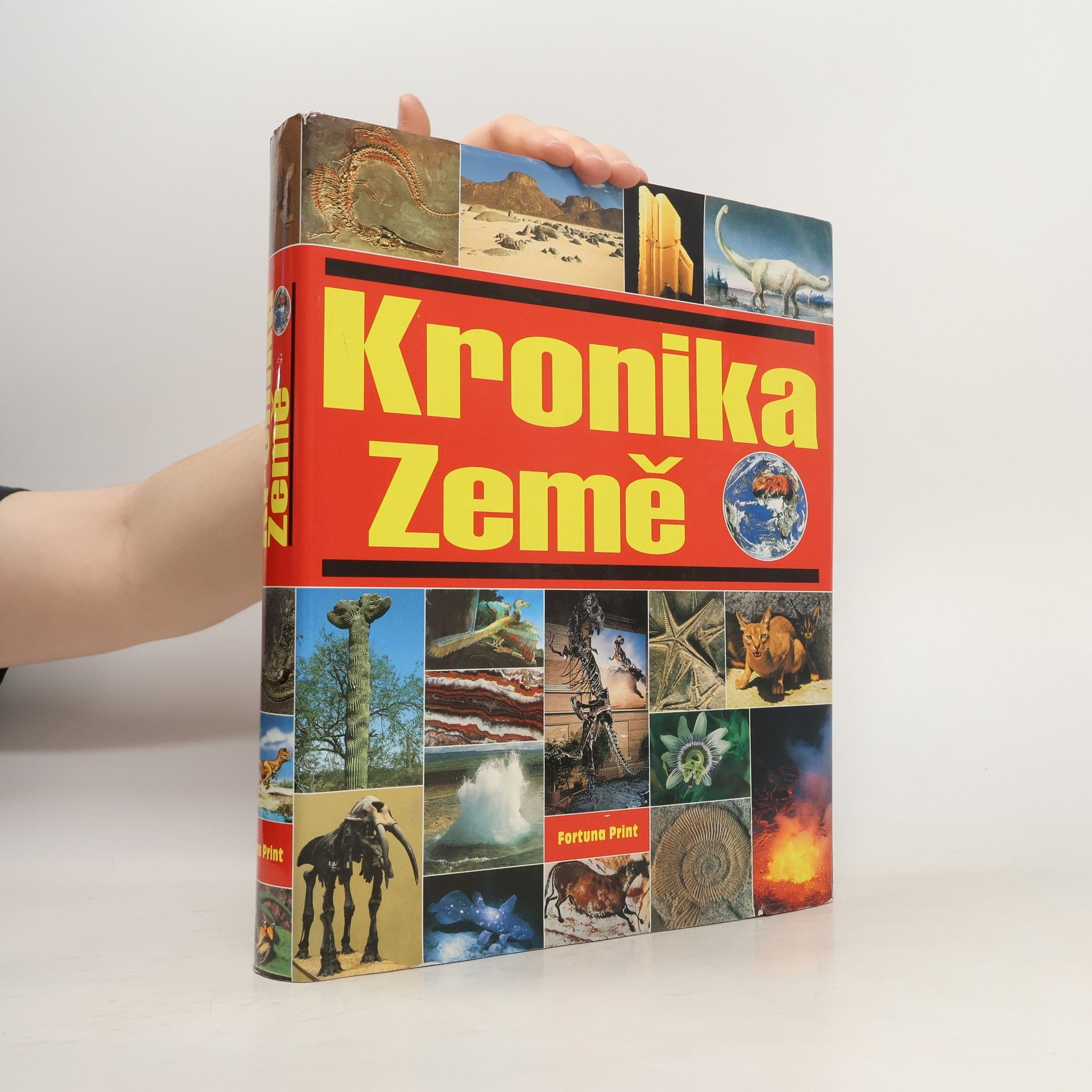 Autorenkollektiv Kronika Země