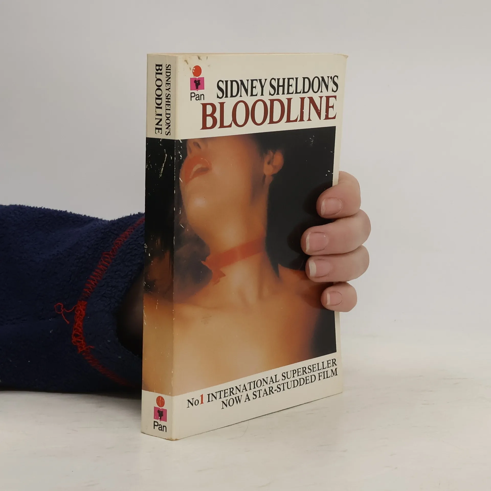 Bloodline | Book | Paperback | Sidney Sheldon | EN