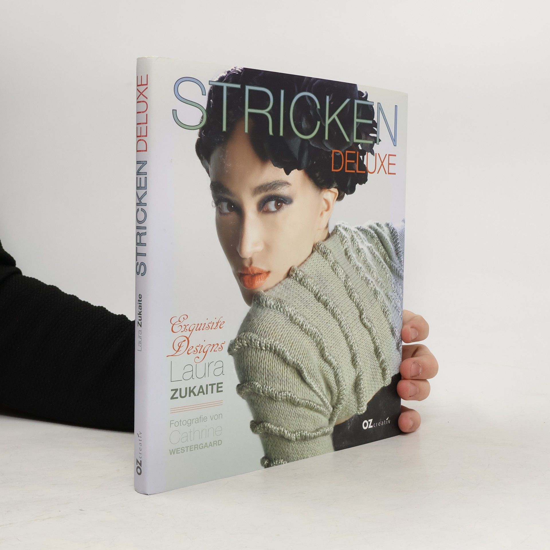 Laura Zukaite Stricken deluxe