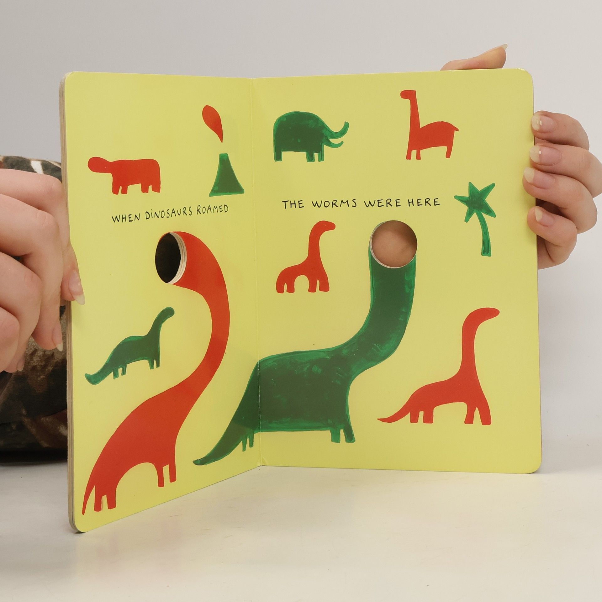 Hervé Tullet The game of finger worms