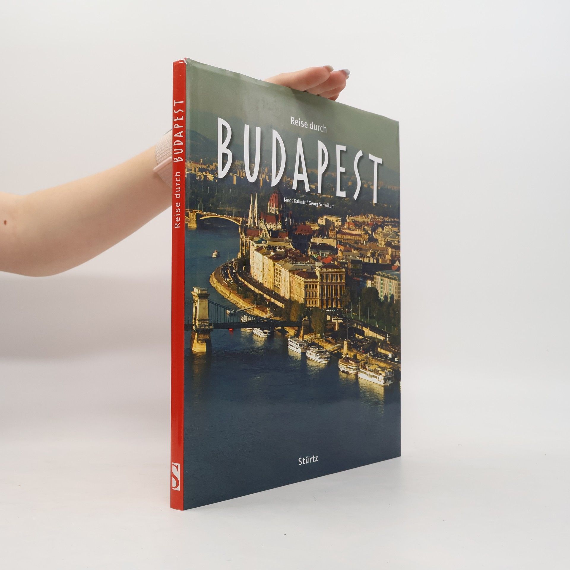 János Kalmár Reise durch Budapest
