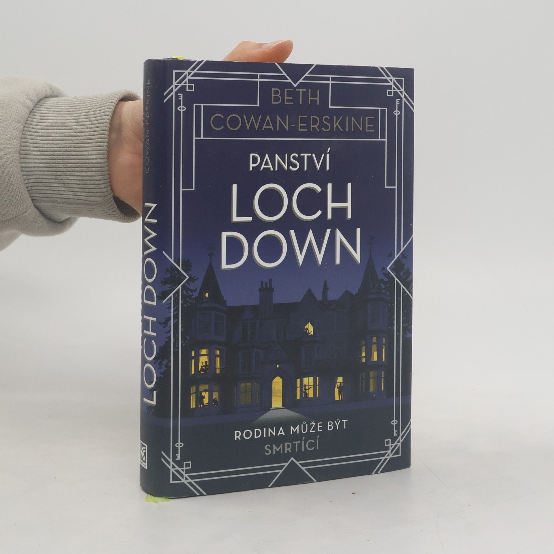 Beth CowanErskine Panství Loch Down