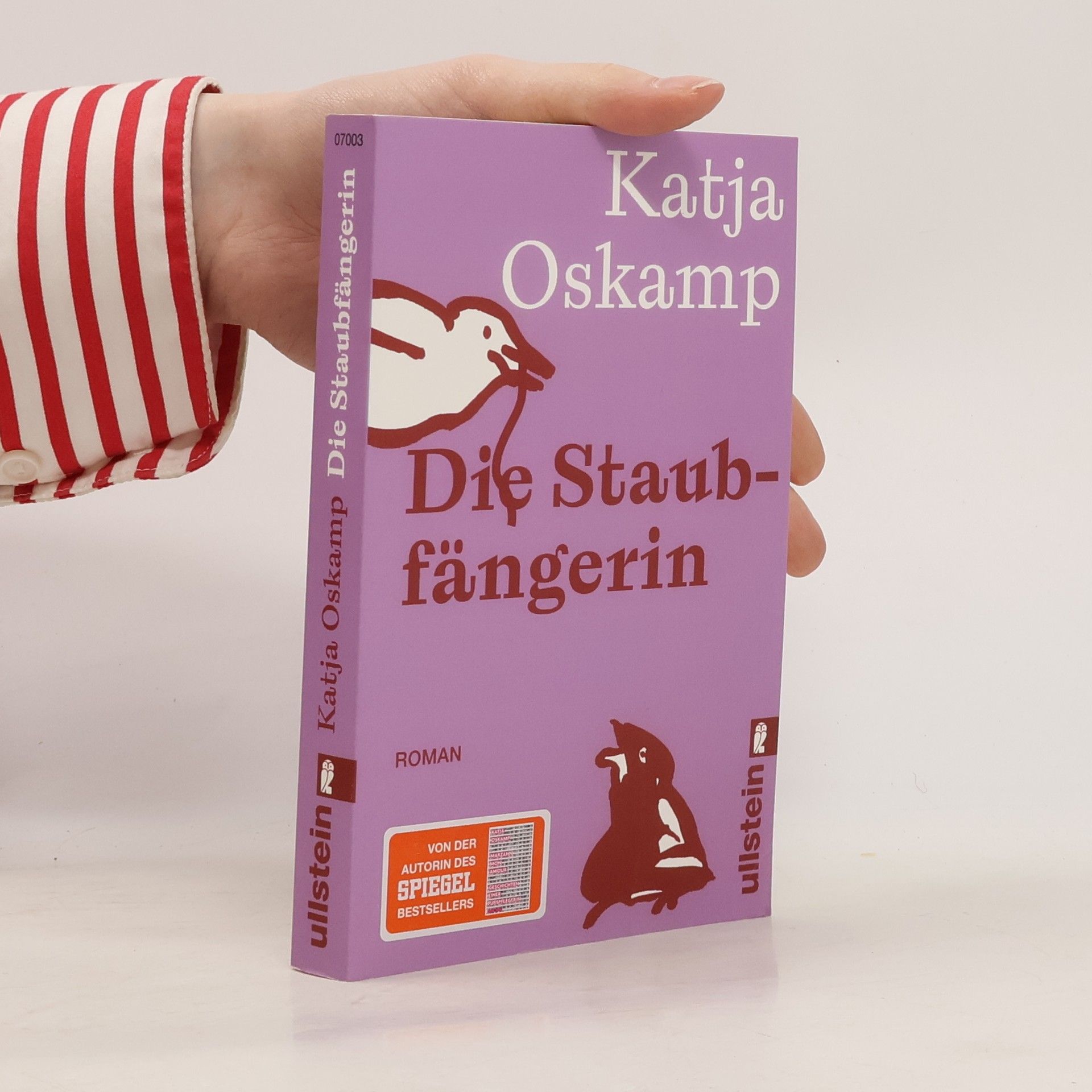 Katja Oskamp Die Staubfängerin. Roman | Der erste Roman der Bestsellerautorin von »Marzahn, mon amour«