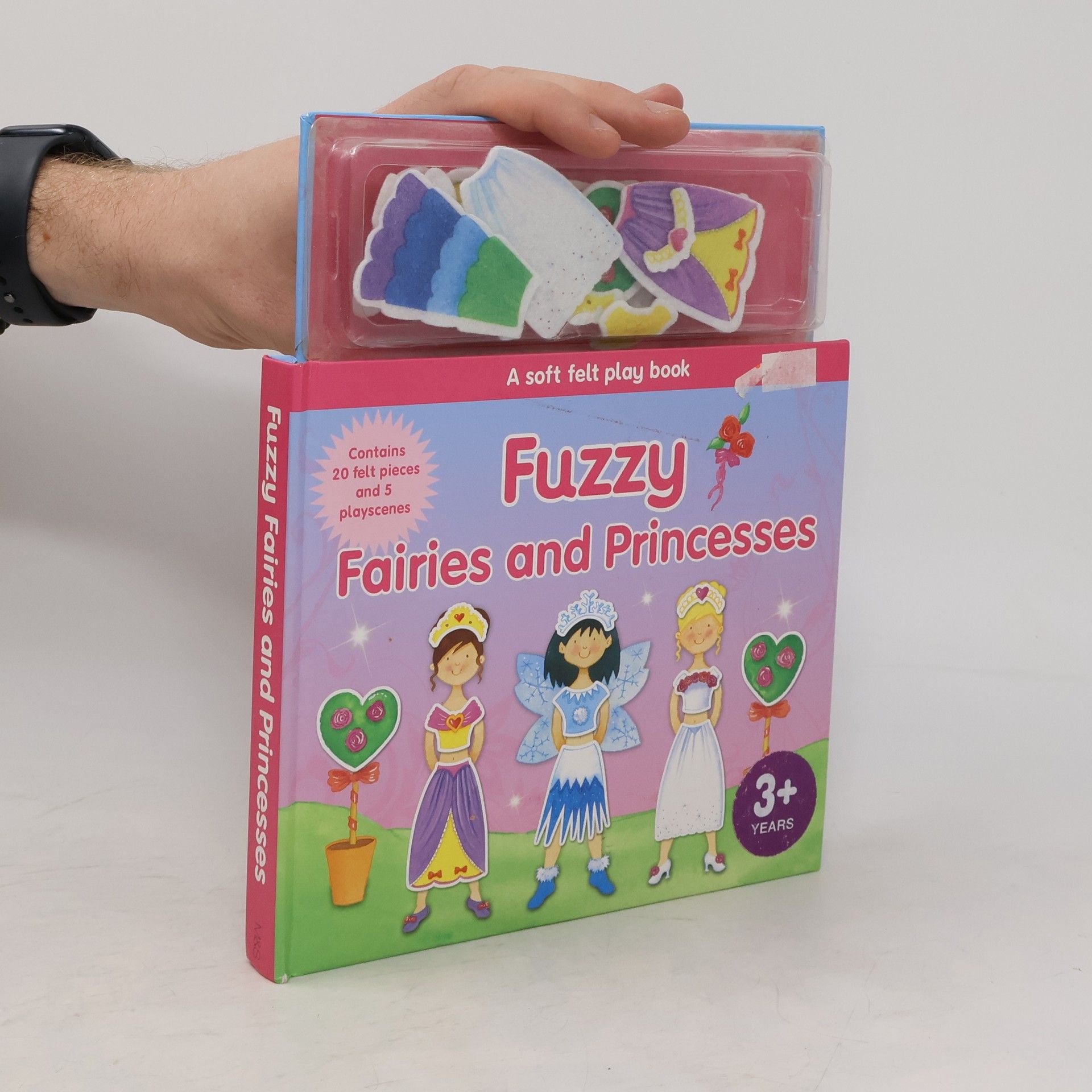 Kolektiv autorů Fuzzy. Fairies and Princesses