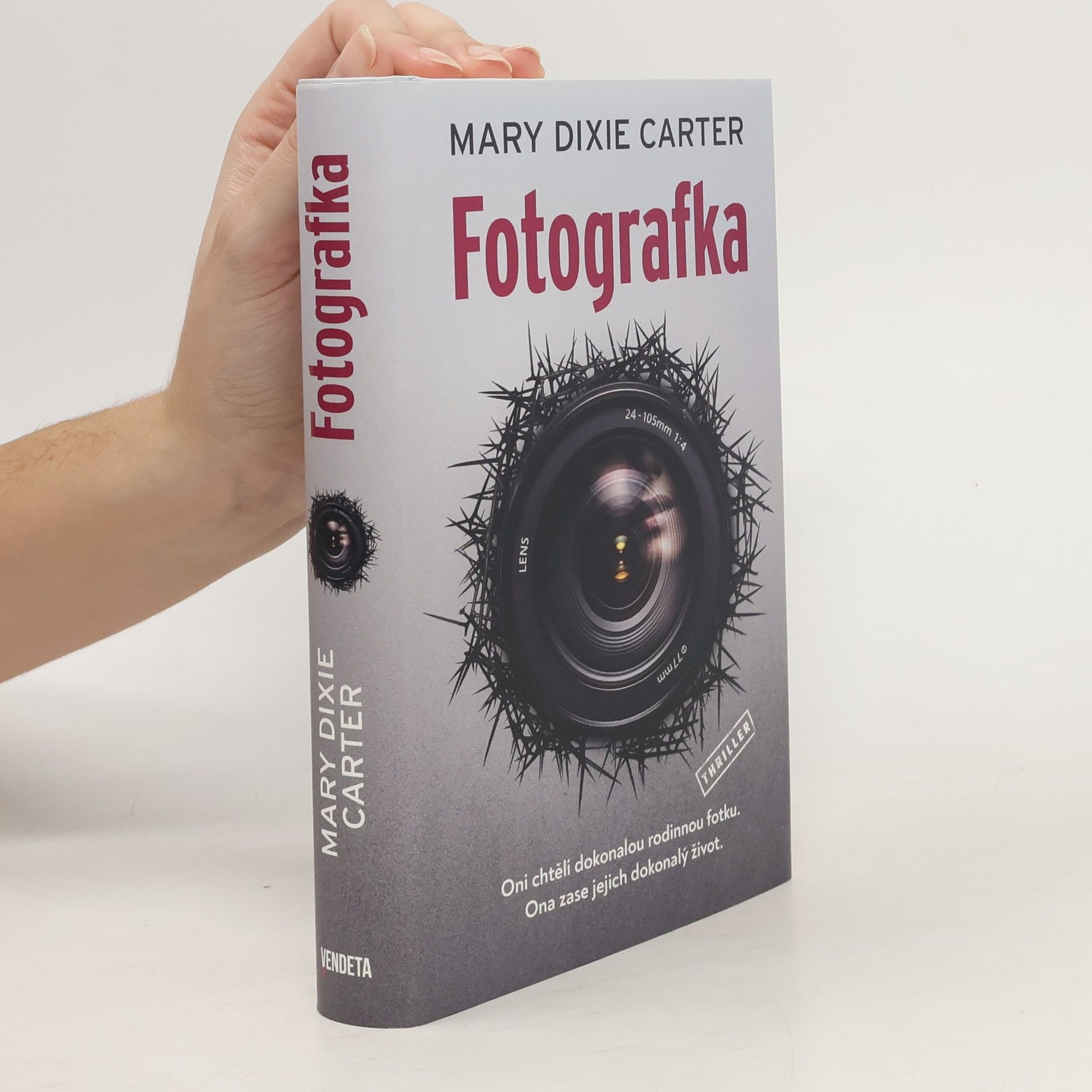 Mary Dixie Carter Fotografka