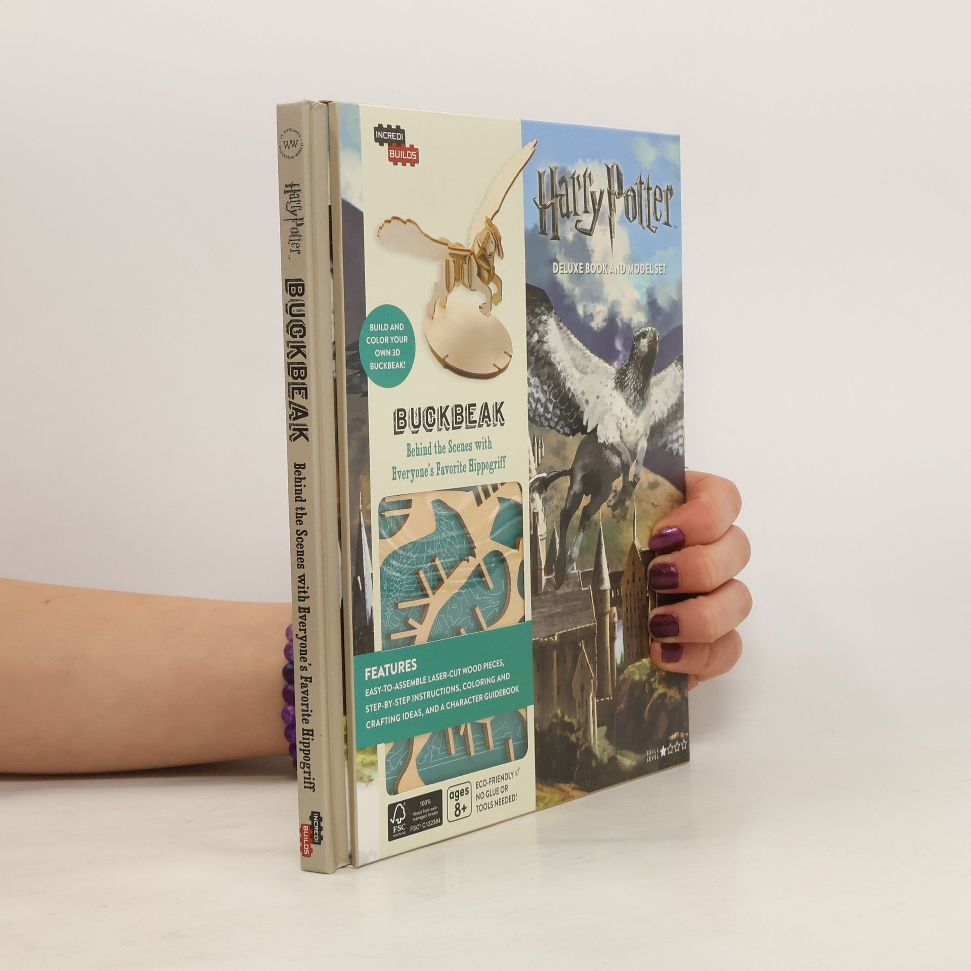 Jody Revenson IncrediBuilds: Harry Potter: Buckbeak Deluxe Book and Model Set