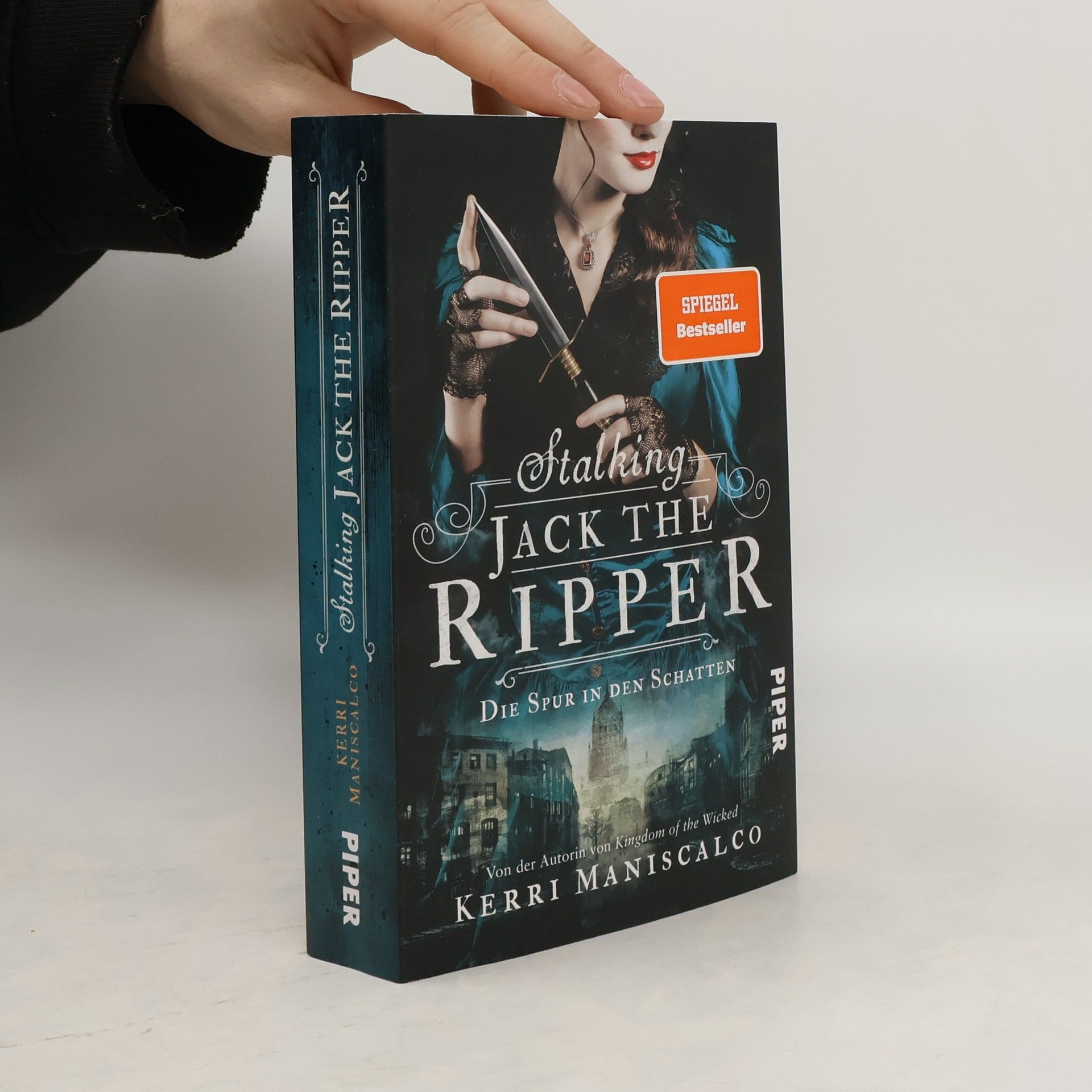 Kerri Maniscalco Stalking Jack the Ripper