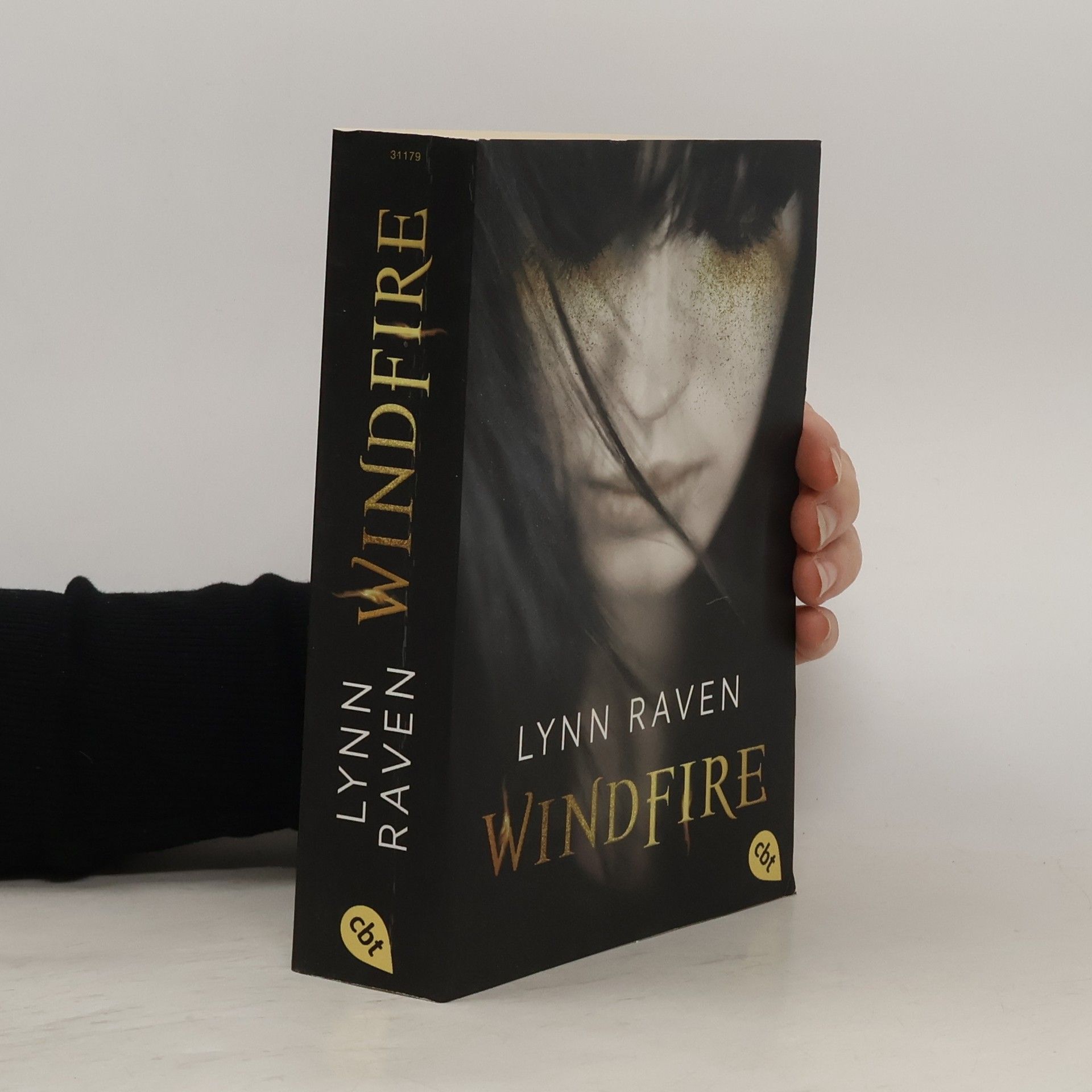 Lynn Raven Windfire