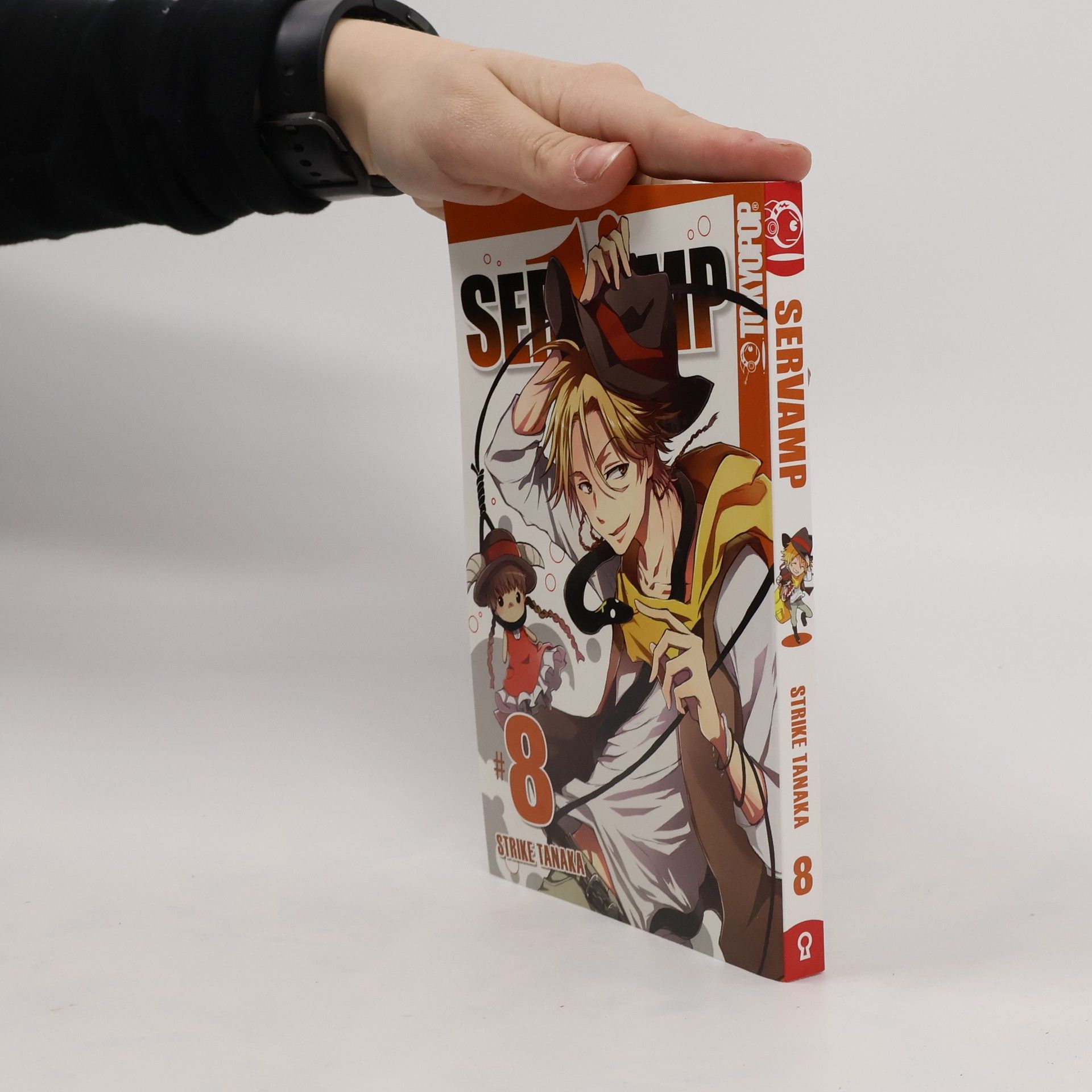 Strike Tanaka Servamp 8