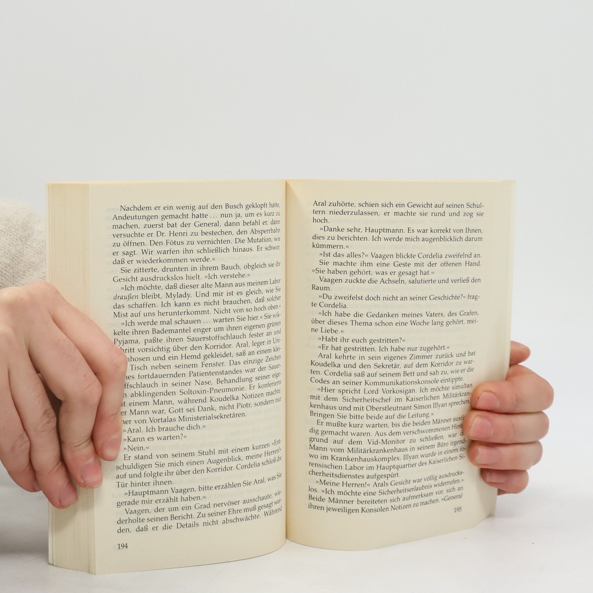 Lois McMaster Bujold Barrayar