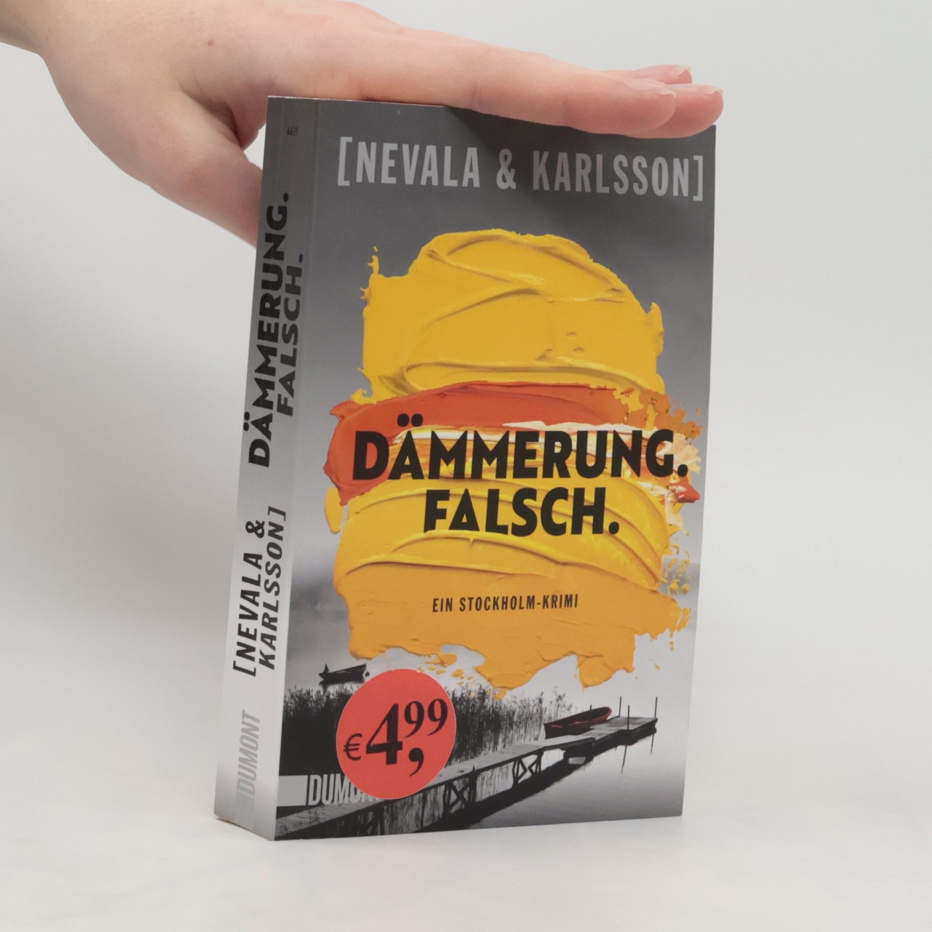 Tiina Nevala Dämmerung. Falsch.