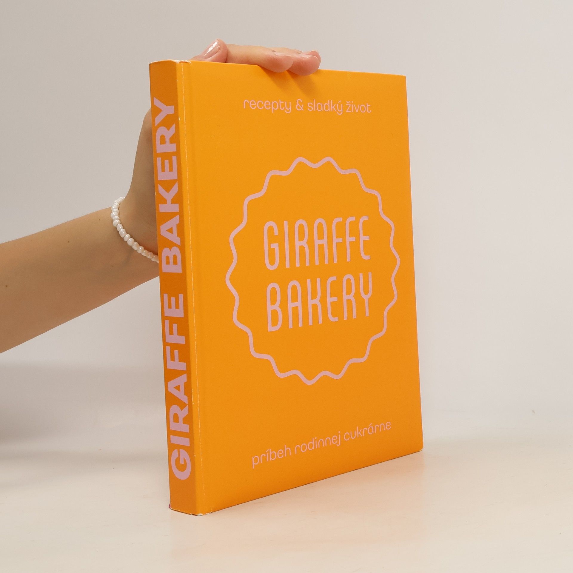 Jana Lašánová Giraffe bakery