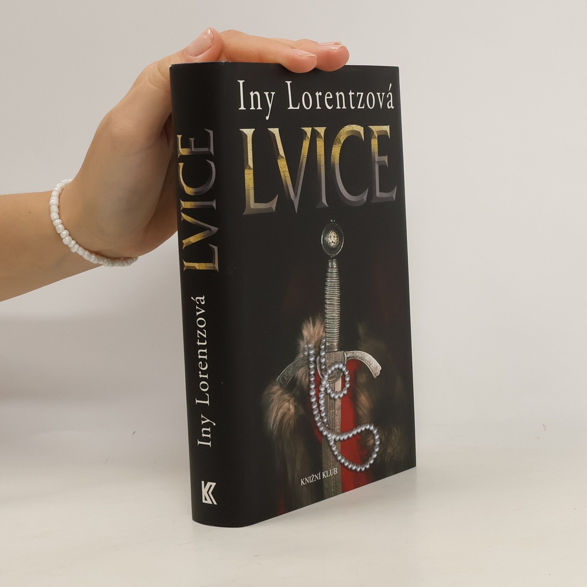 Iny Lorentz Lvice