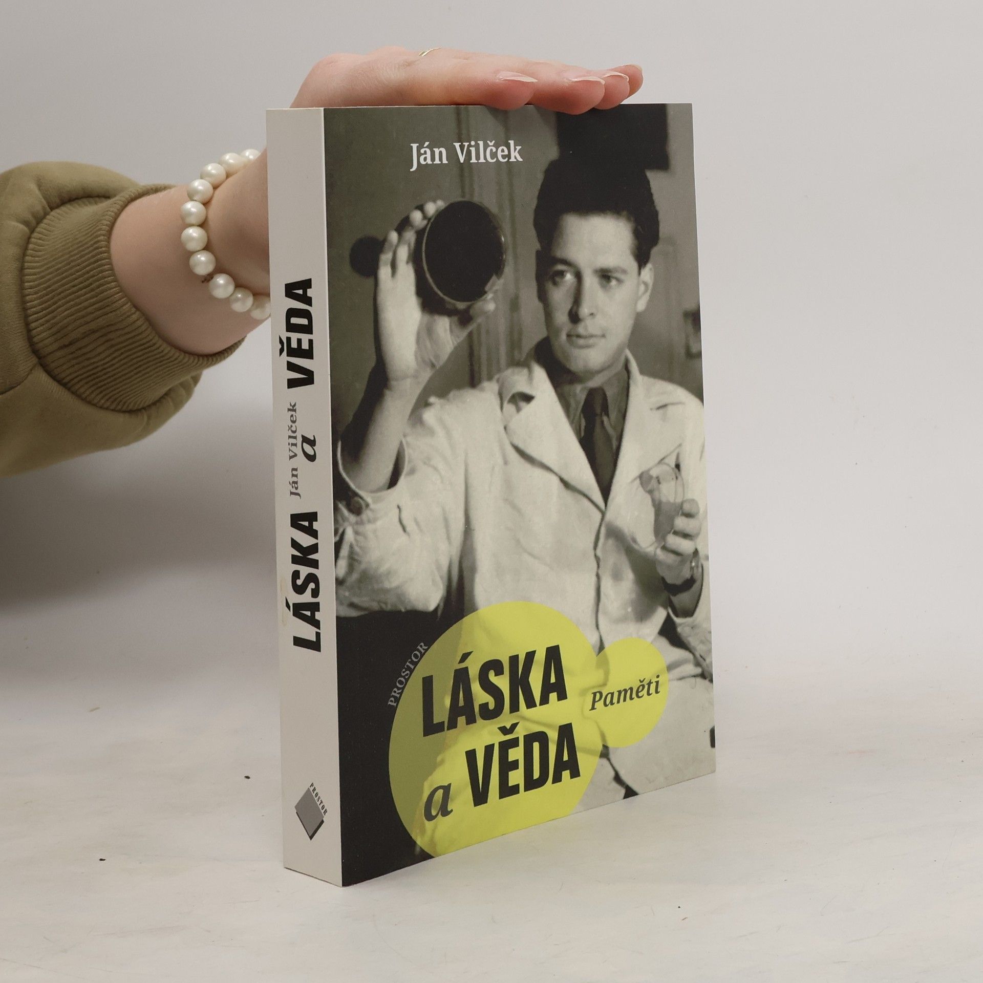 J. Vilček Láska a věda. Paměti