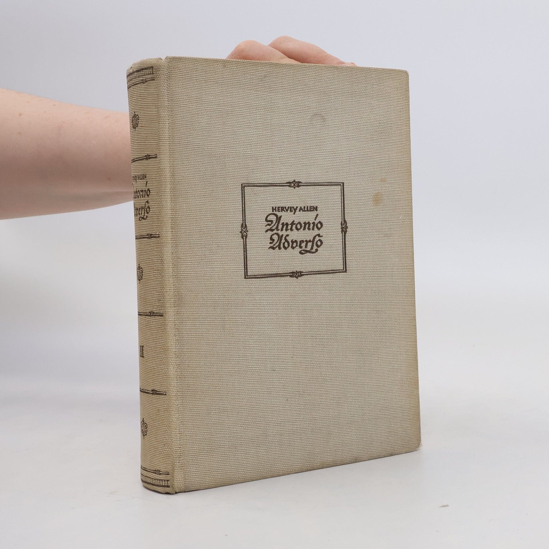 Hervey Allen Antonio Adverso II.