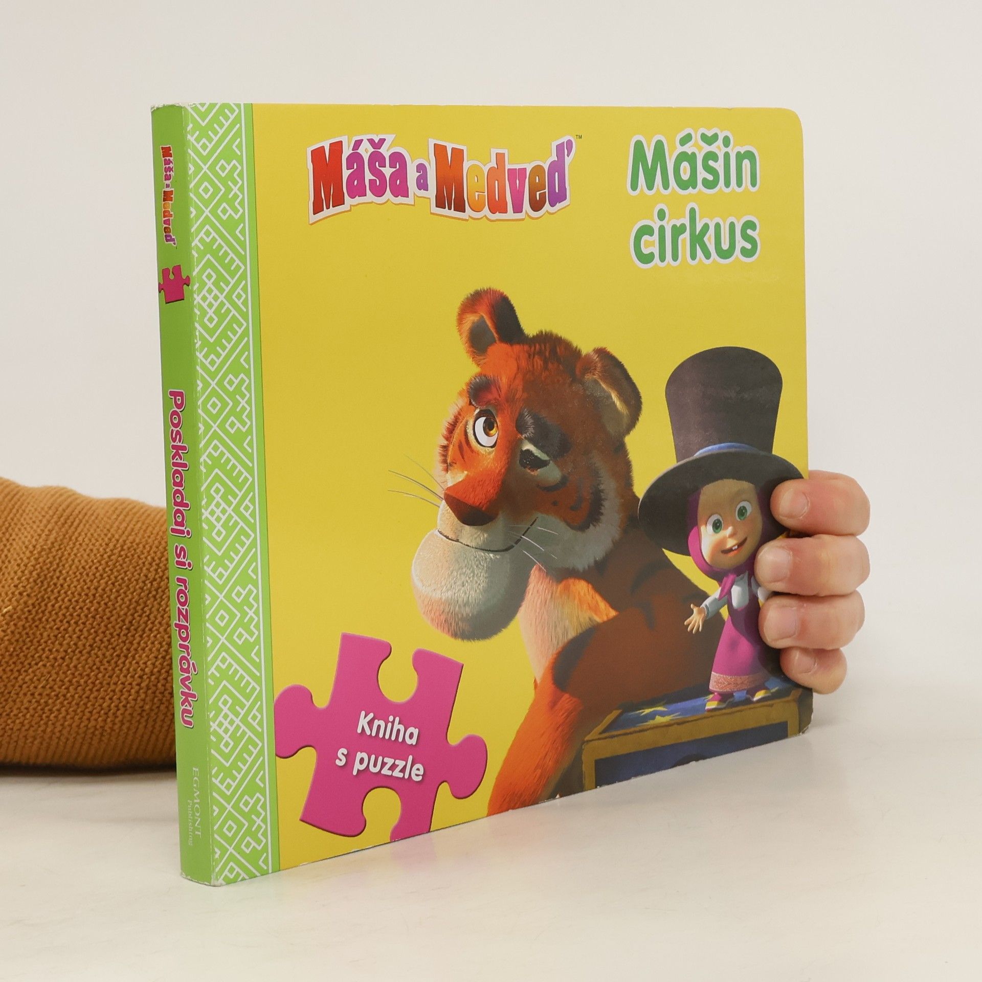 Collectif d'auteurs Máša a medveď. Mášin cirkus. Kniha s puzzle