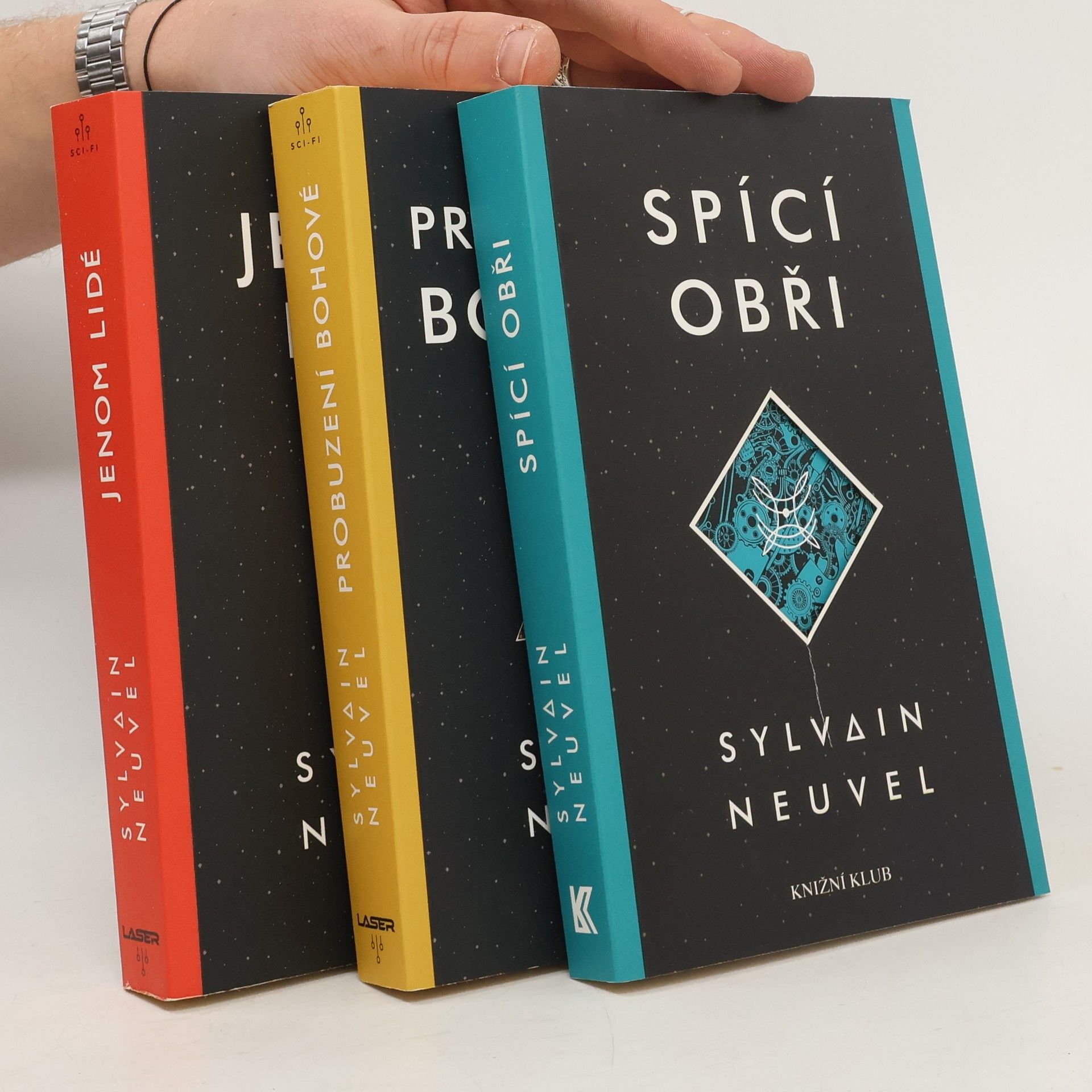 Sylvain Neuvel Akta Themis 1-3