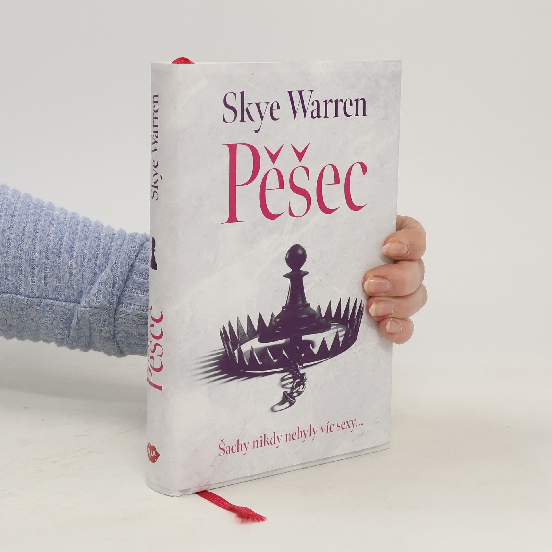 Skye Warren Pěšec