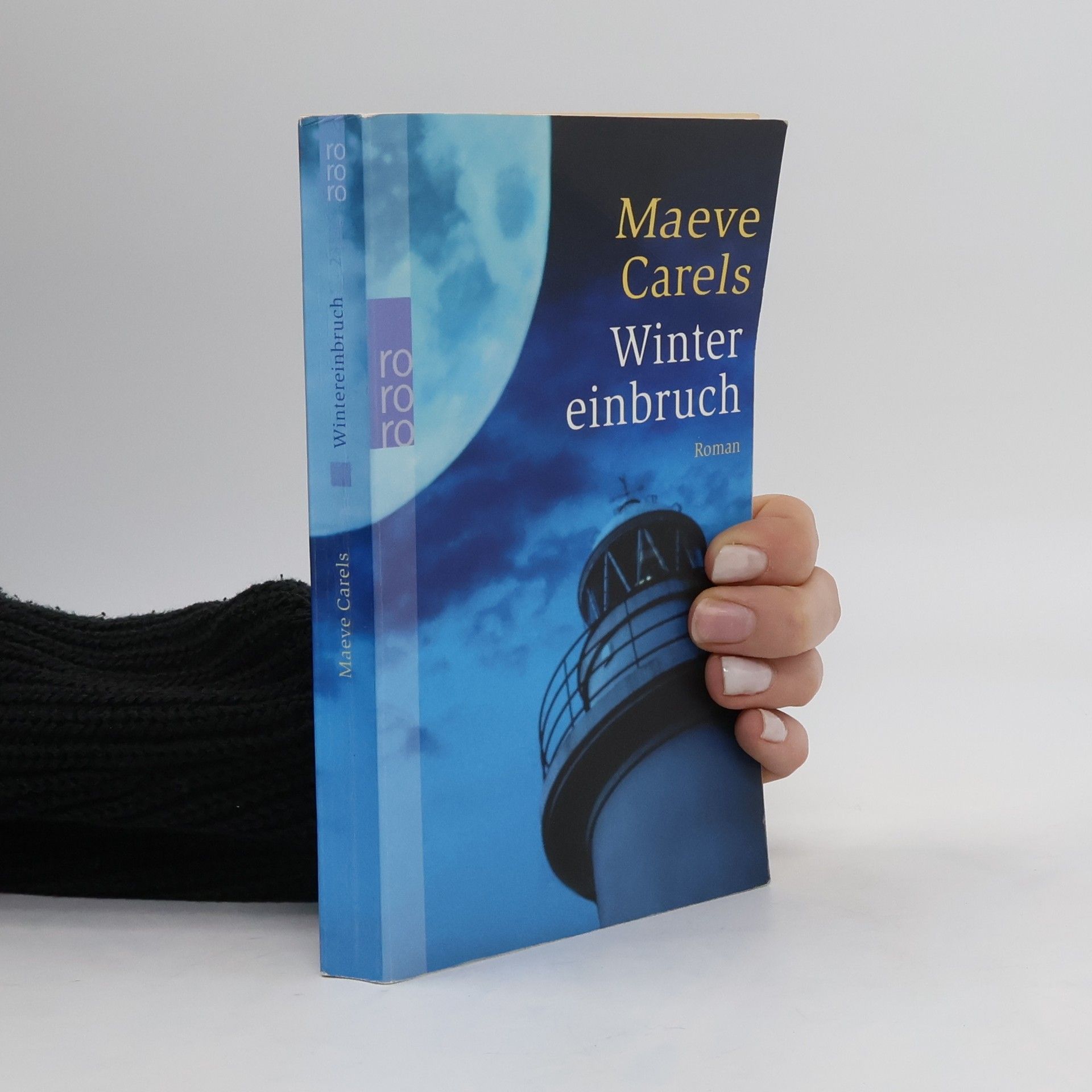Maeve Carels Wintereinbruch
