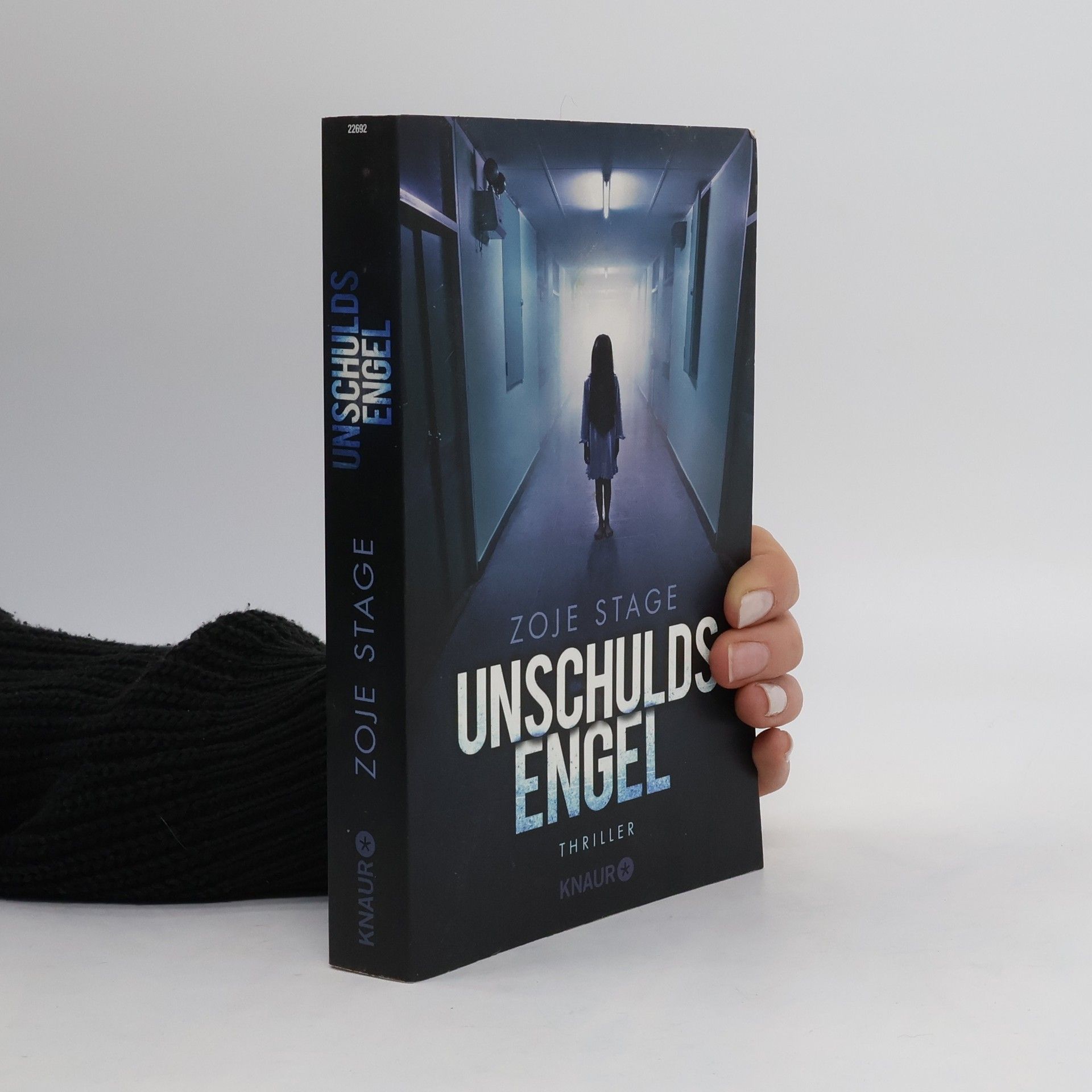 Zoje Stage Unschuldsengel