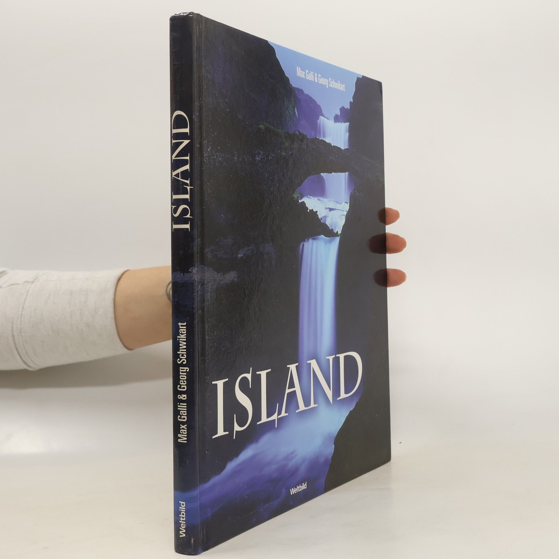 Max Galli Island